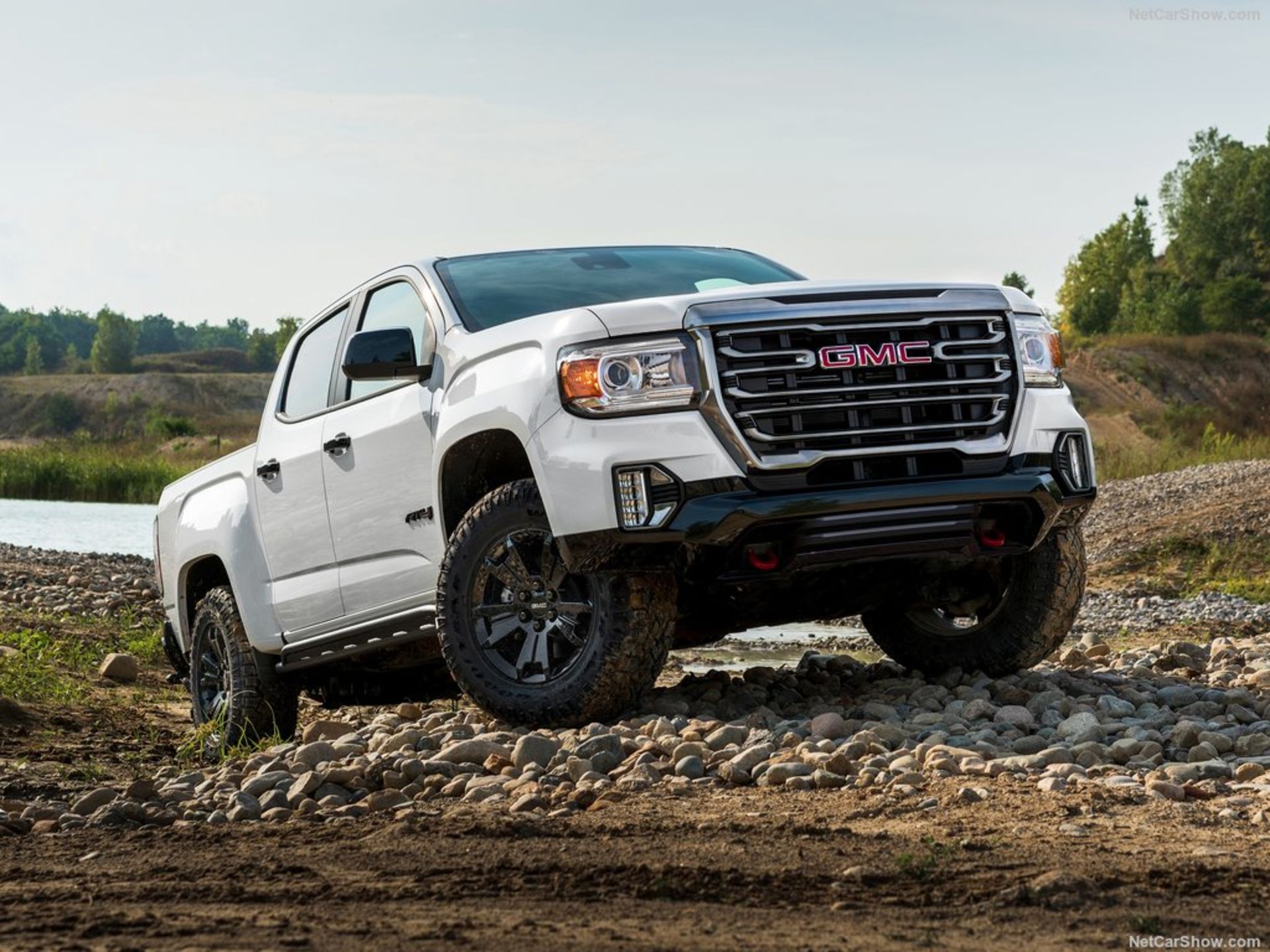 GMC-Canyon_AT4_Off-Road_Performance_Edition-2021-1024-01
