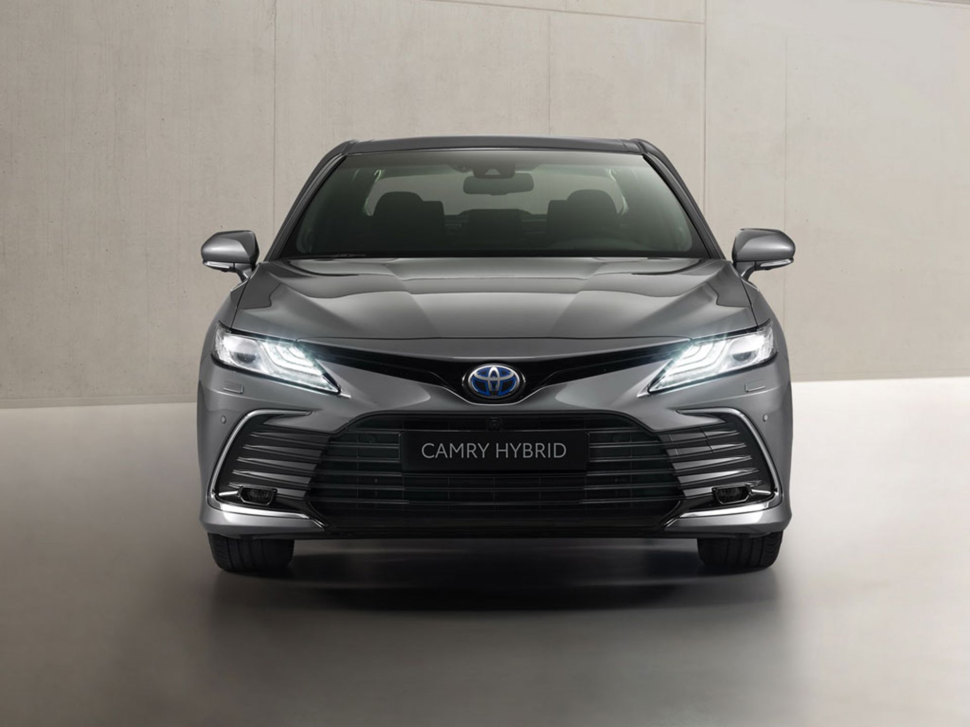 Toyota-Camry-Hybrid-2021-5