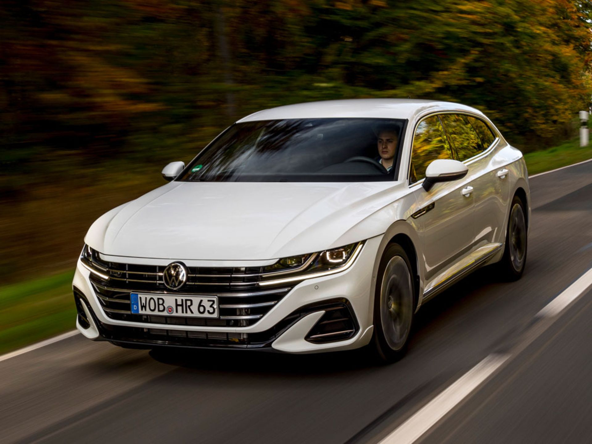Volkswagen-Arteon-eHybrid-8