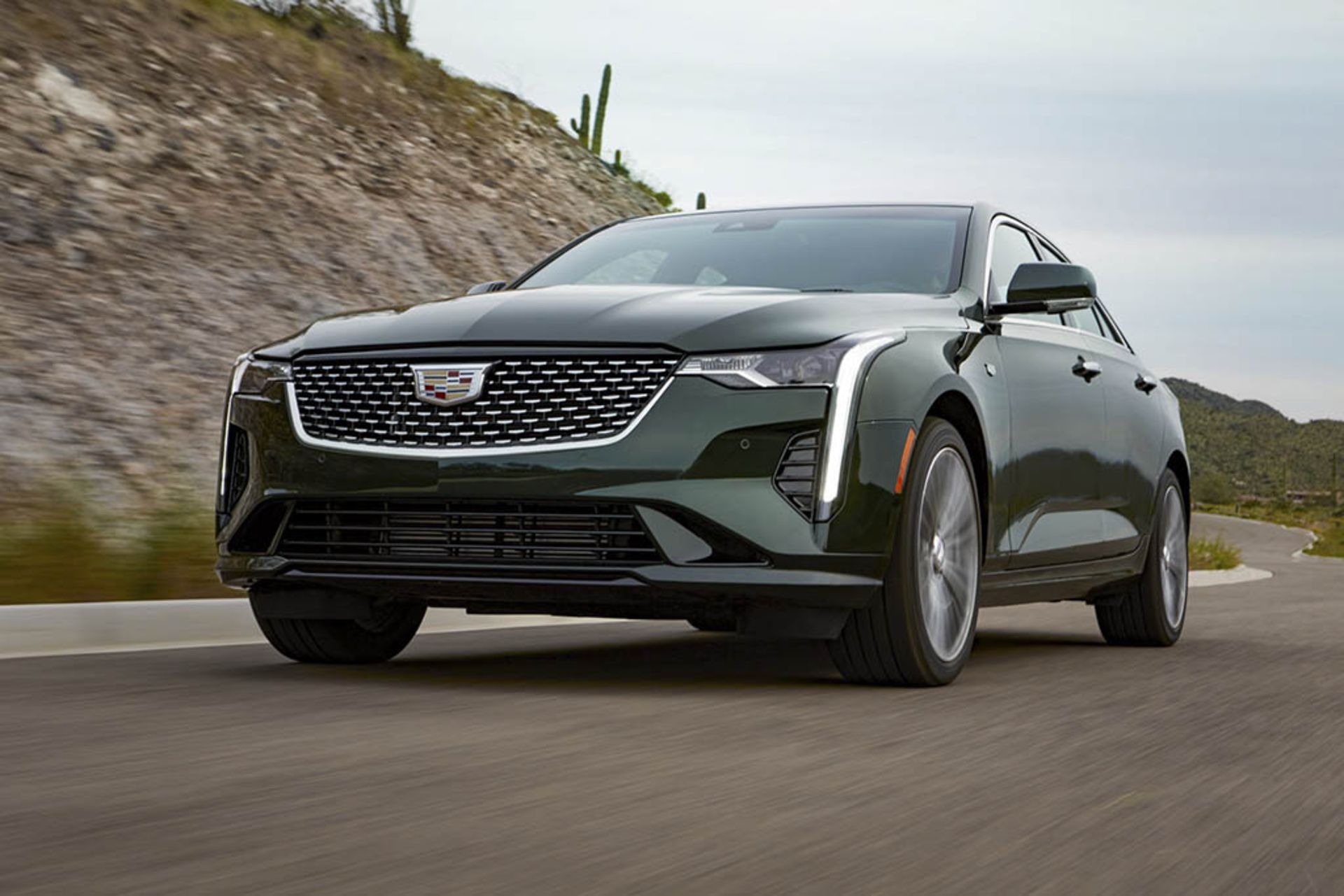 2020-Cadillac-CT4-PremiumLuxury-064