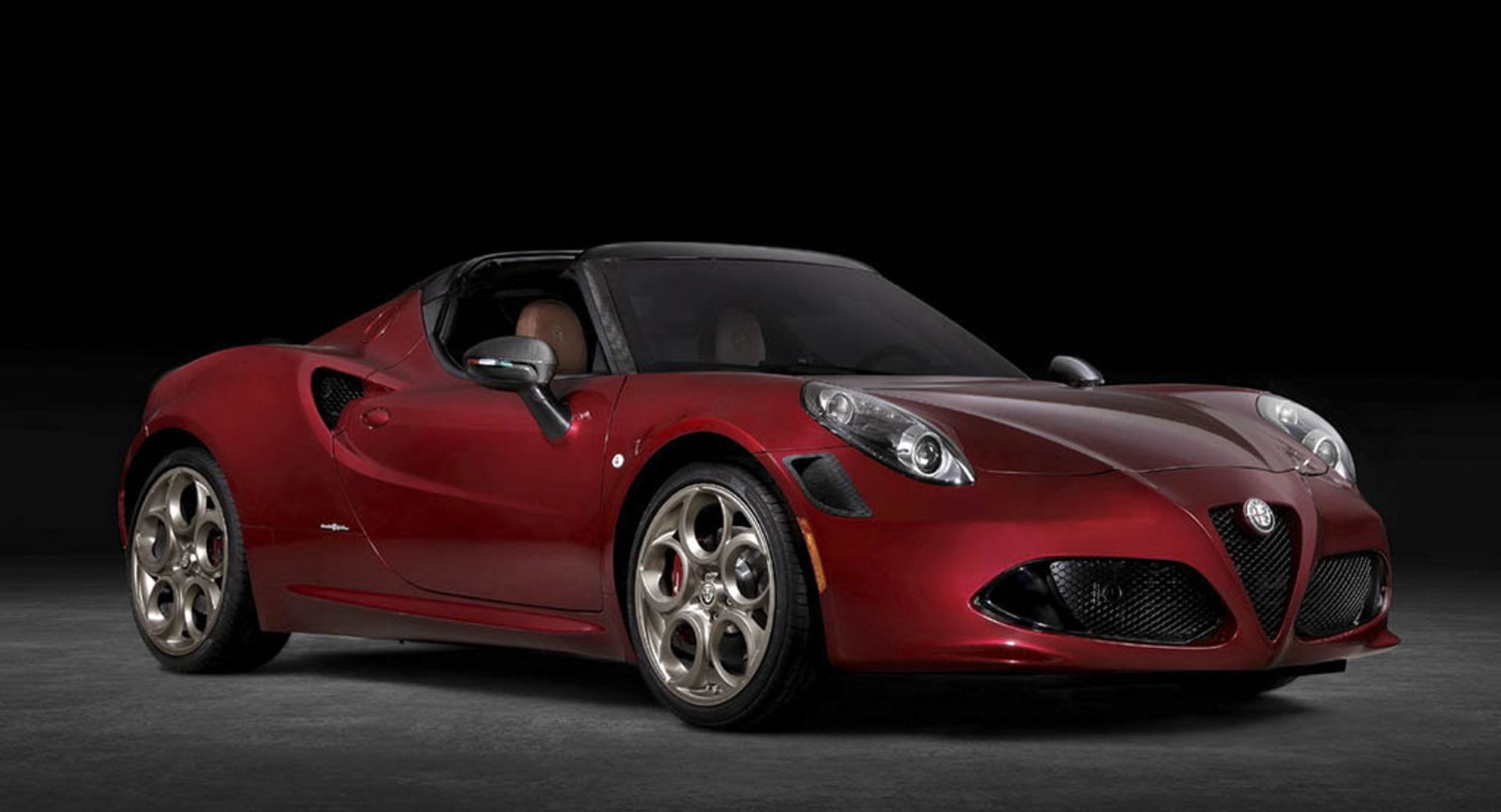 Alfa-Romeo-4C-Spider-33-Stradale-Tributo-02