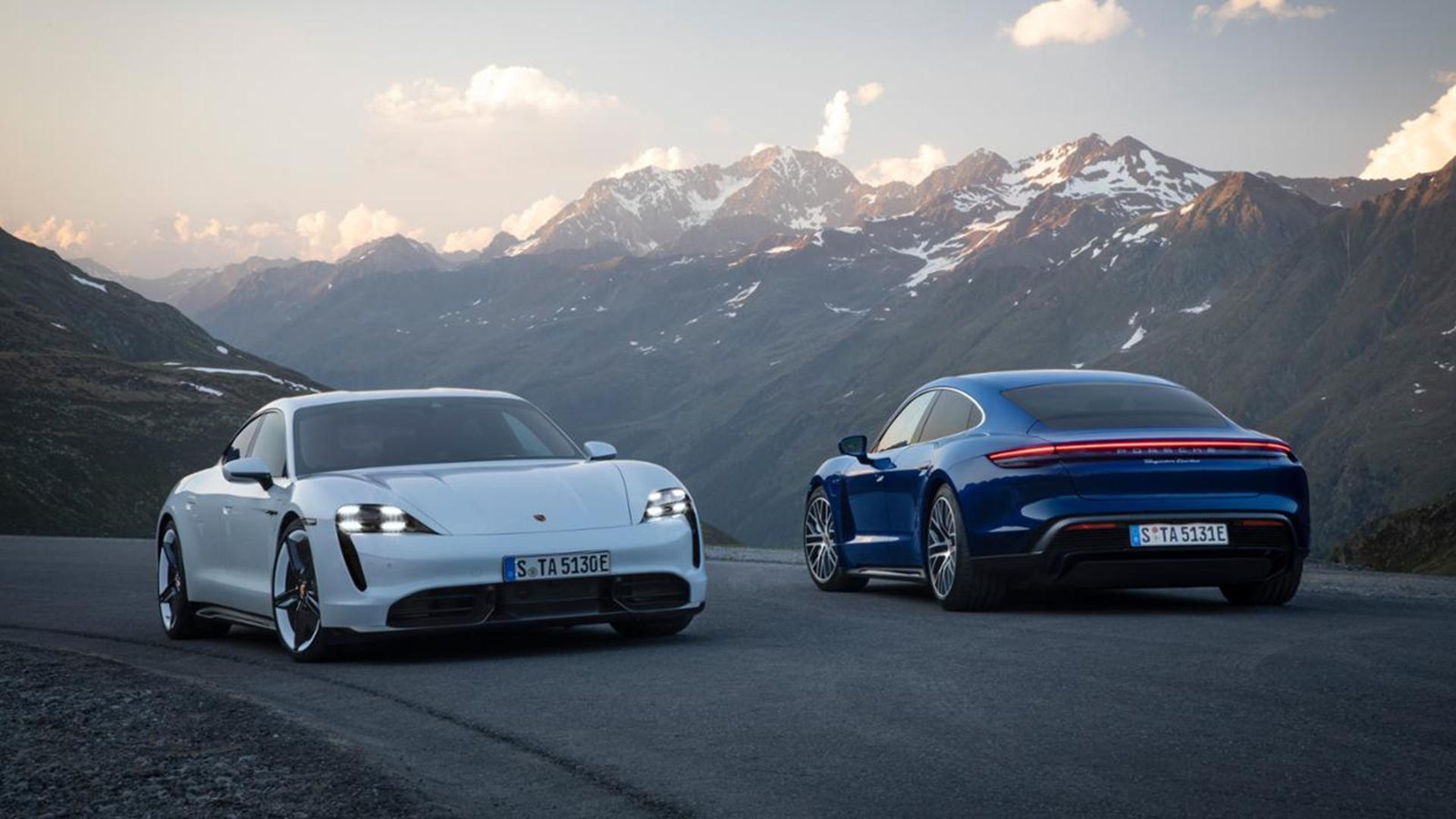 Porsche Taycan Vs Porsche Panamera