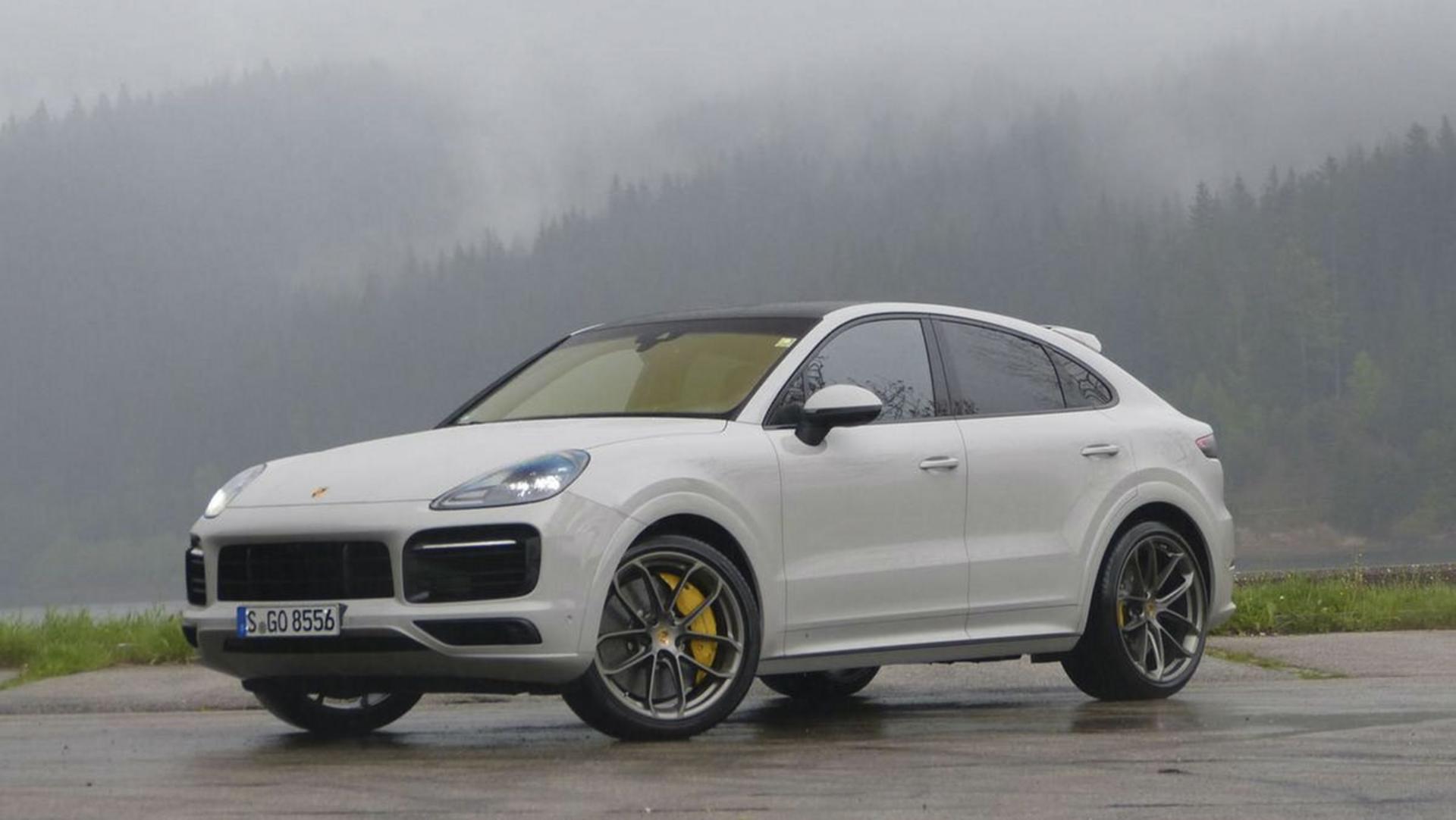 kenzie_porsche_cayenne_coupe_lf_34_1