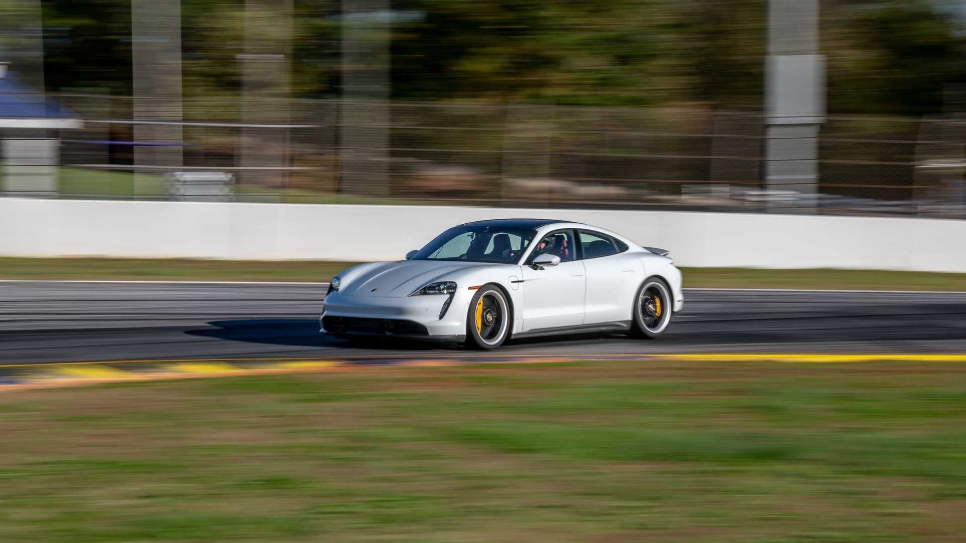 porsche-taycan-road-atlanta-ev-record 3
