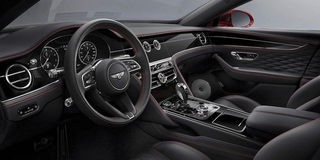 03-new-flying-spur-v8-cross-front-cabin-piano-black-veneer