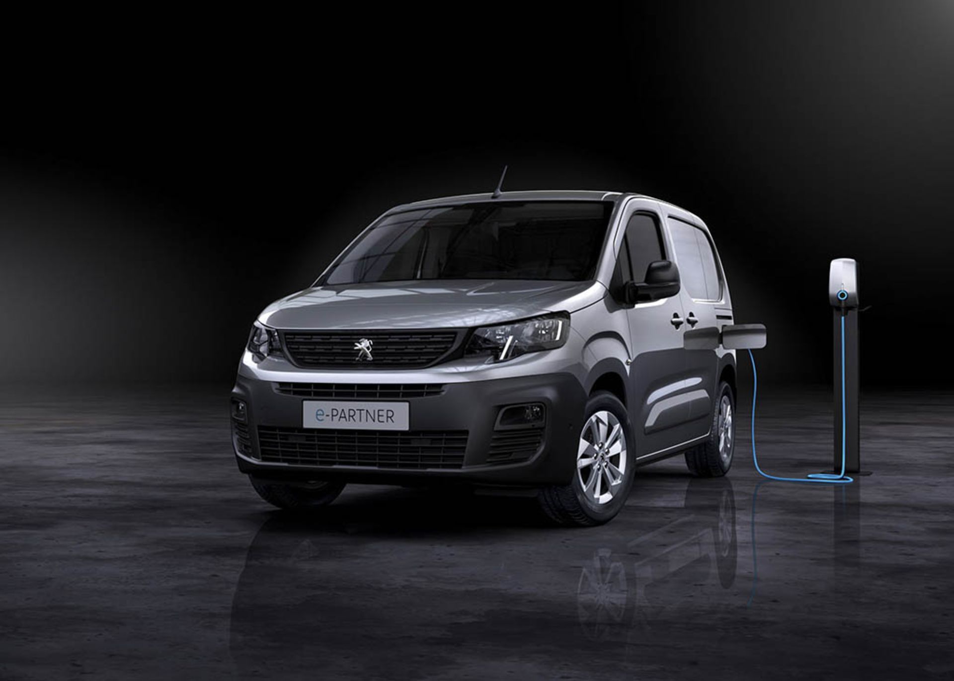 2021-peugeot-e-partner-electric-van-4