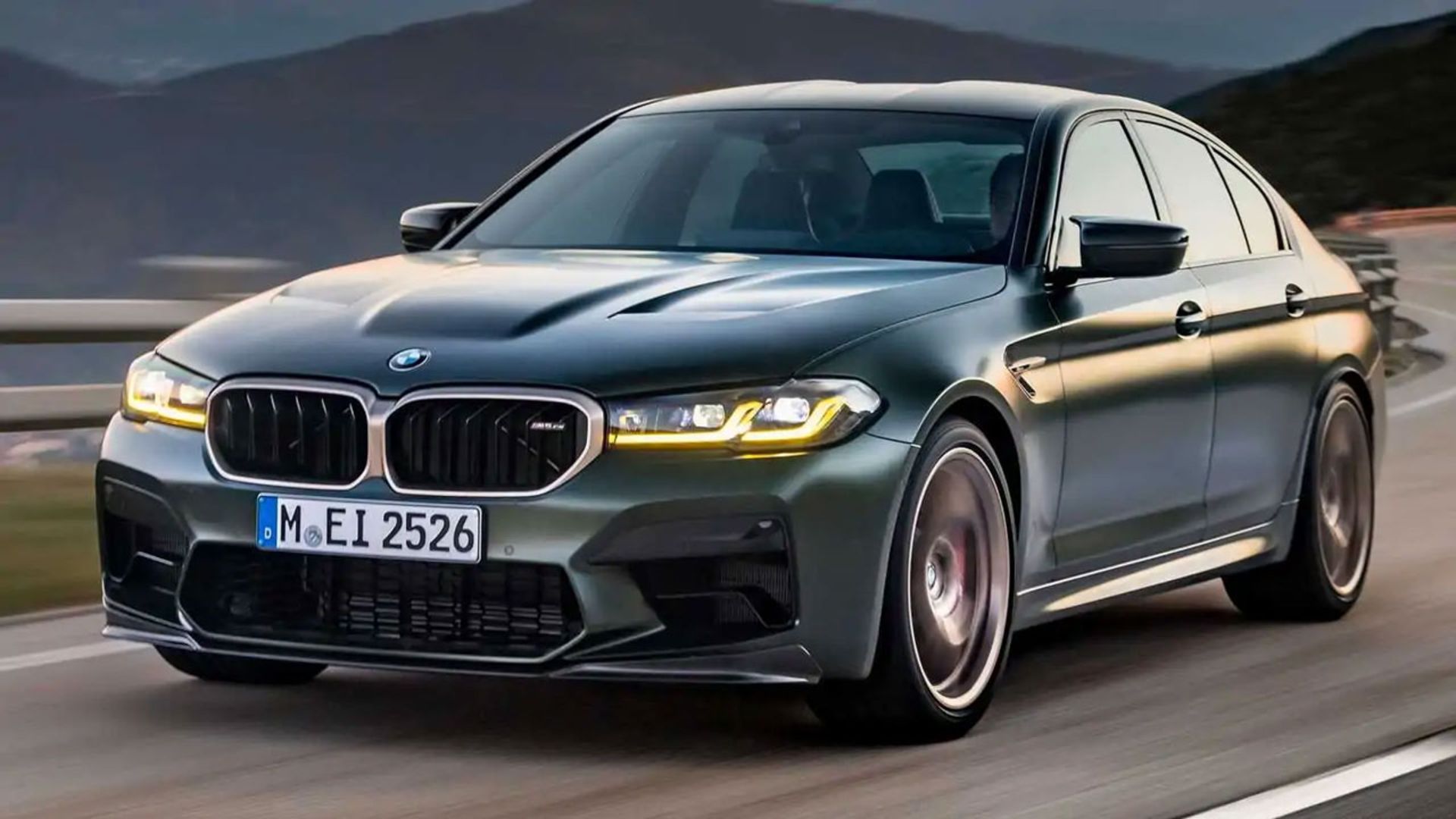 2022-bmw-m5-cs-front-view