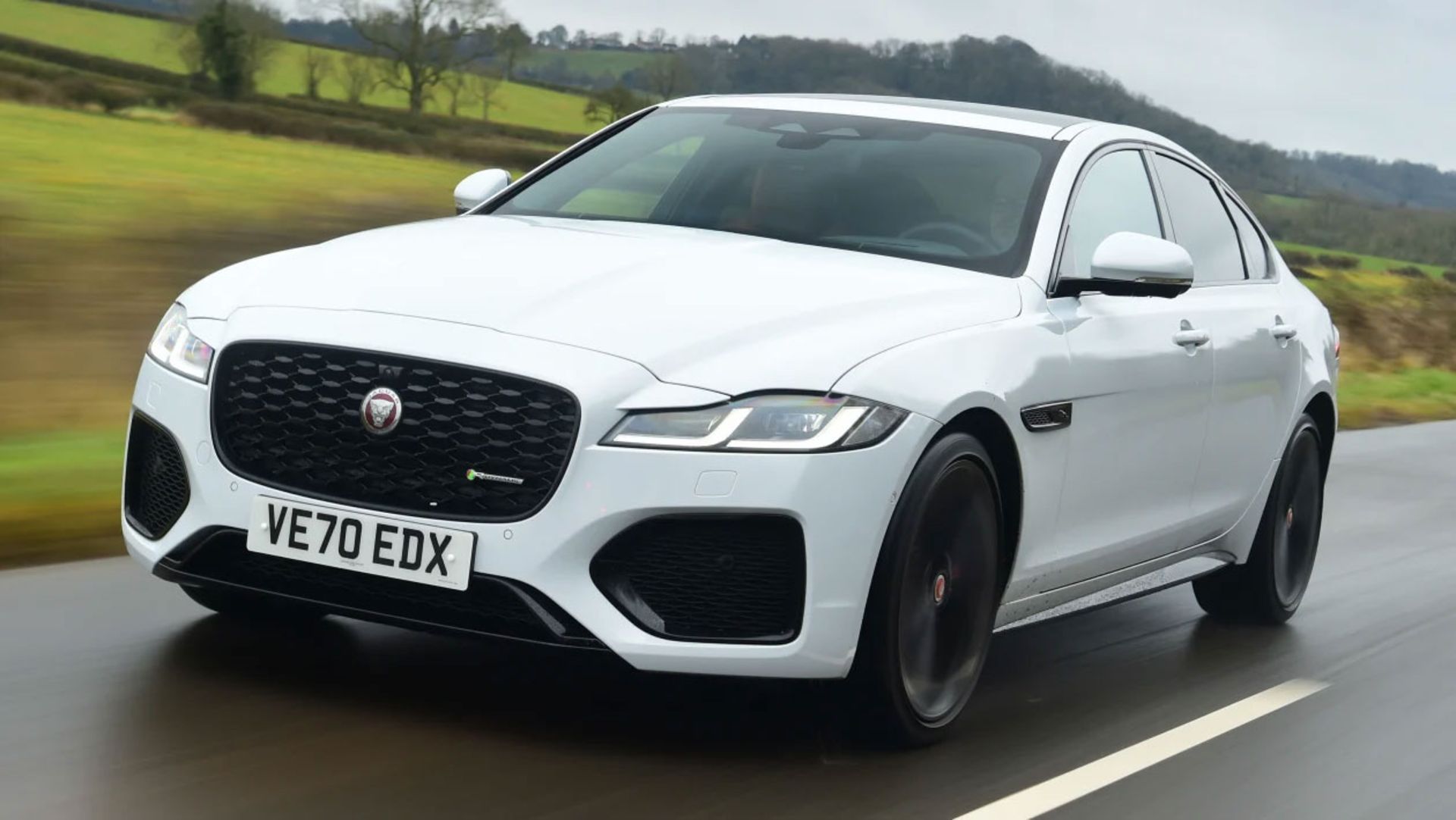Jaguar-XF-facelift-2021-22