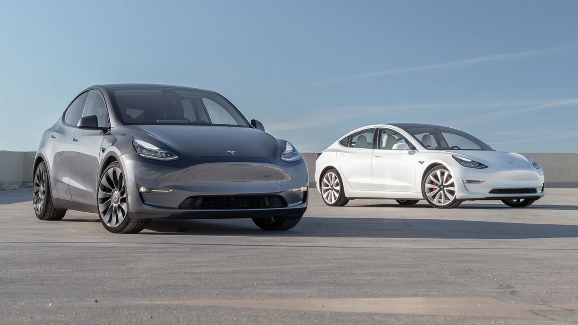 2020-Tesla-Model-Y-vs-Model-3-2