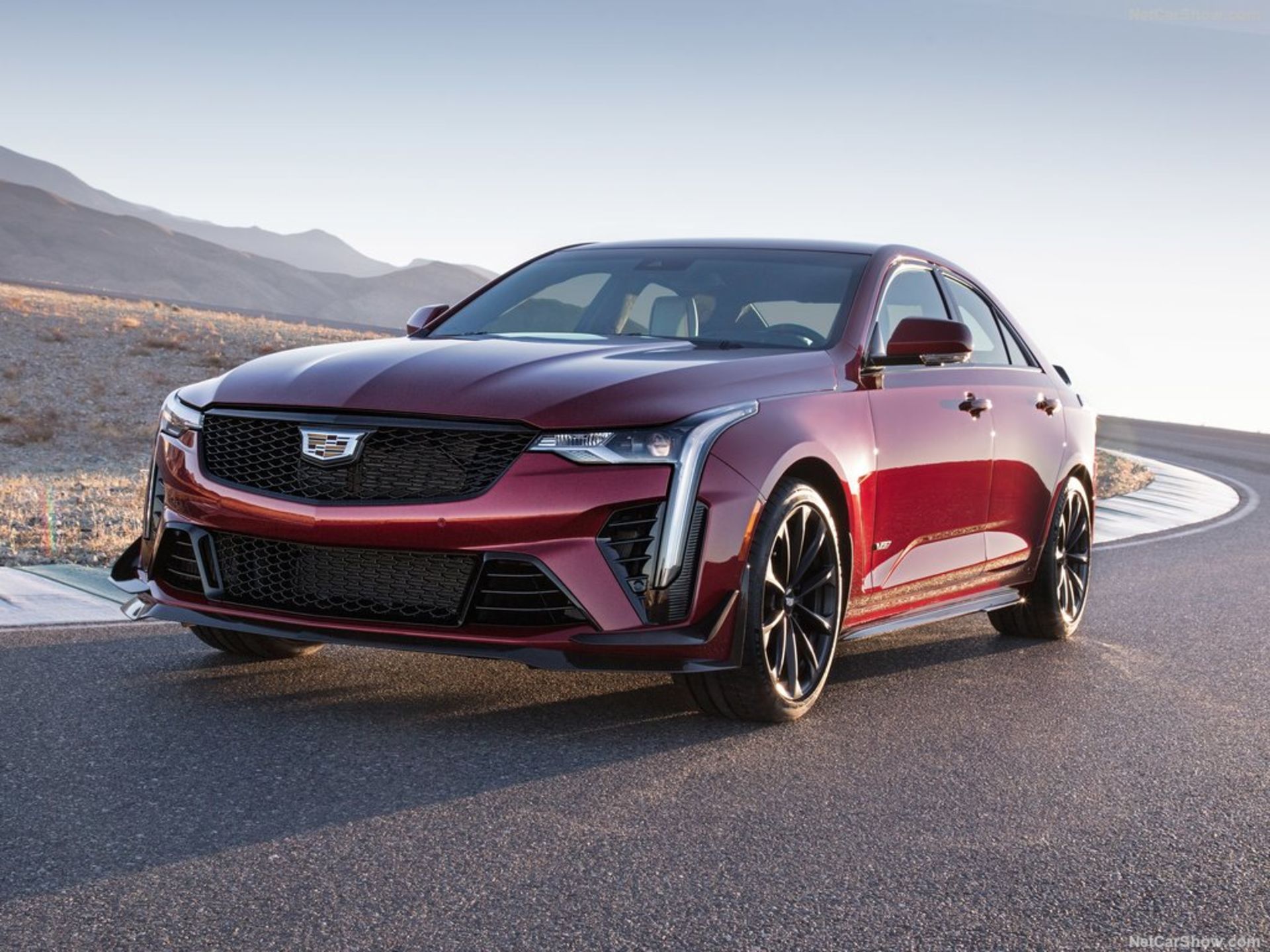 Cadillac-CT4-V_Blackwing-2022-1024-01