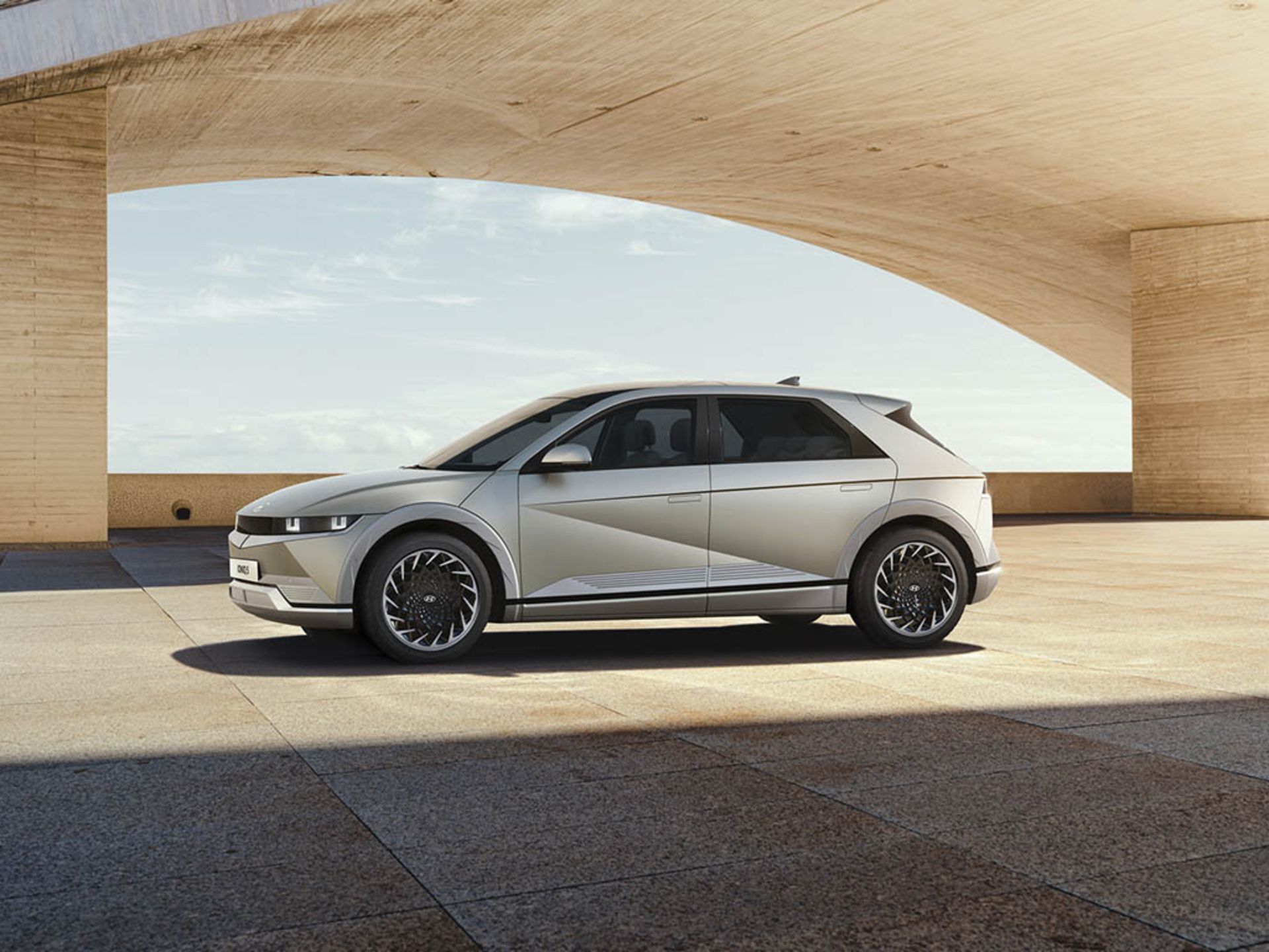 Hyundai-Ioniq-5-45