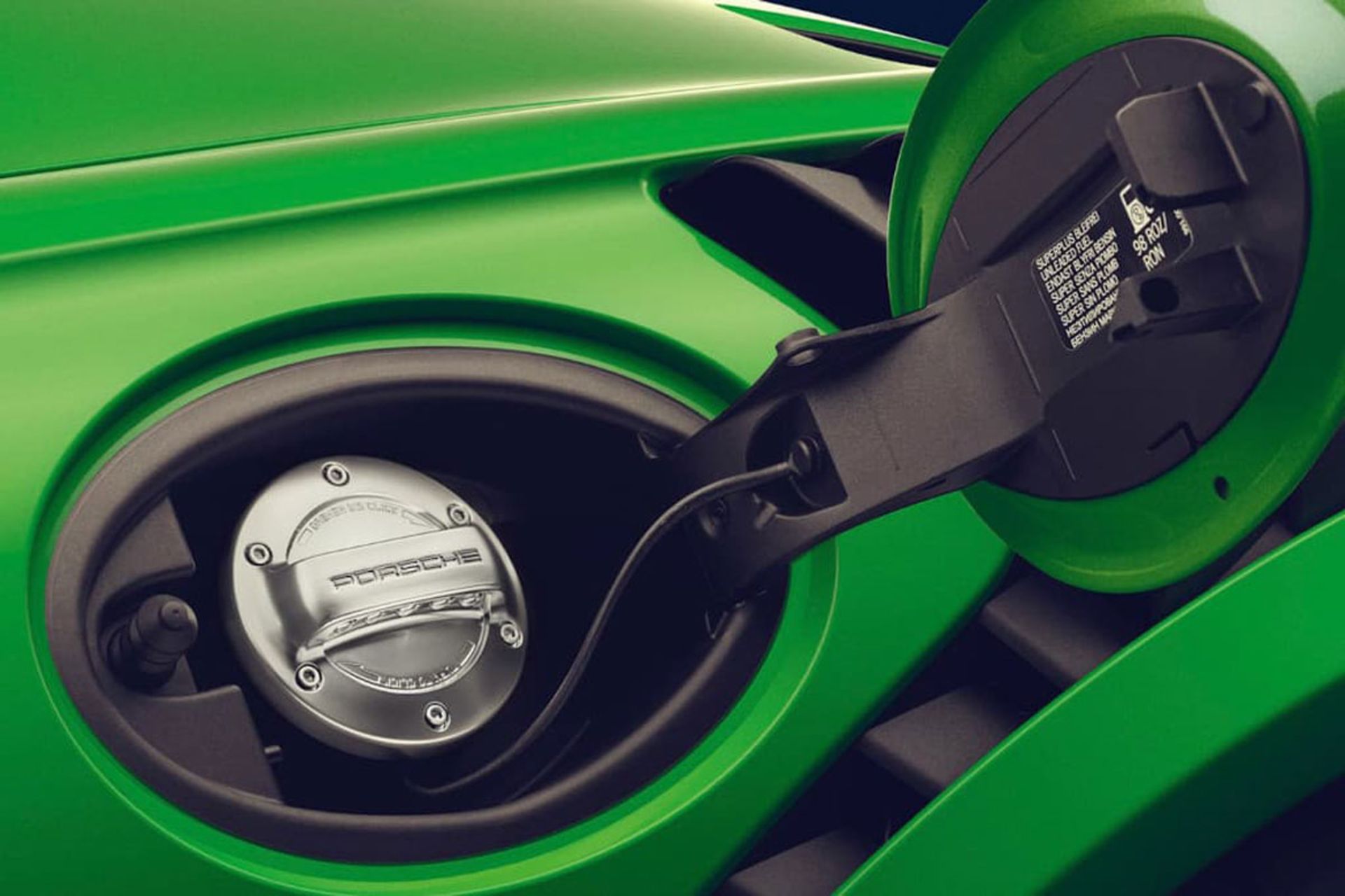 Porsche-Fuel-2
