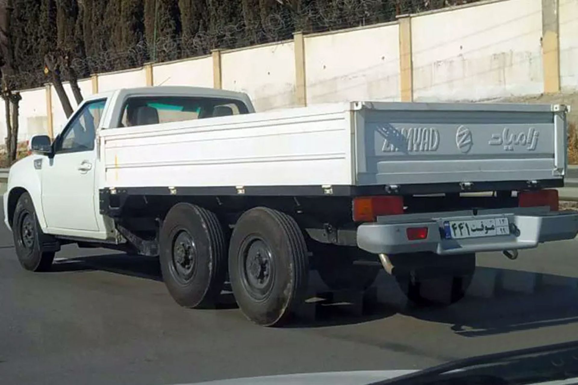 Zamyad-Padra-Plus-1