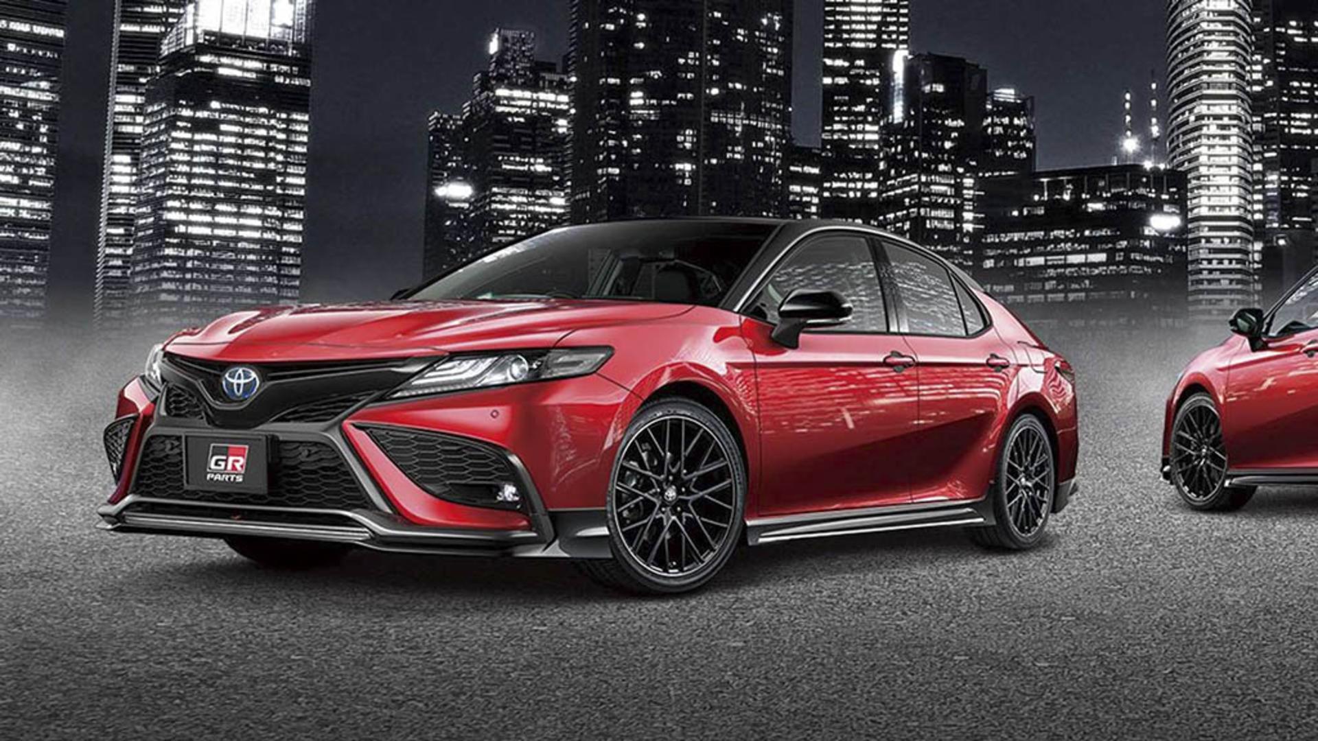 toyota-camry-gr-black-edtion