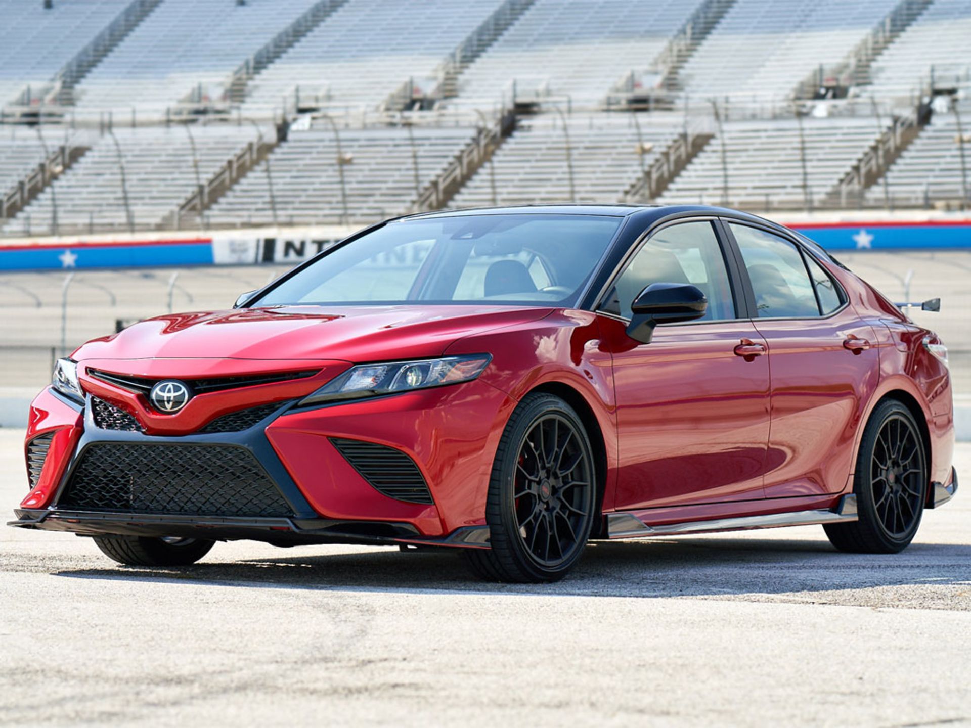 1.Toyota-Camry-TRD