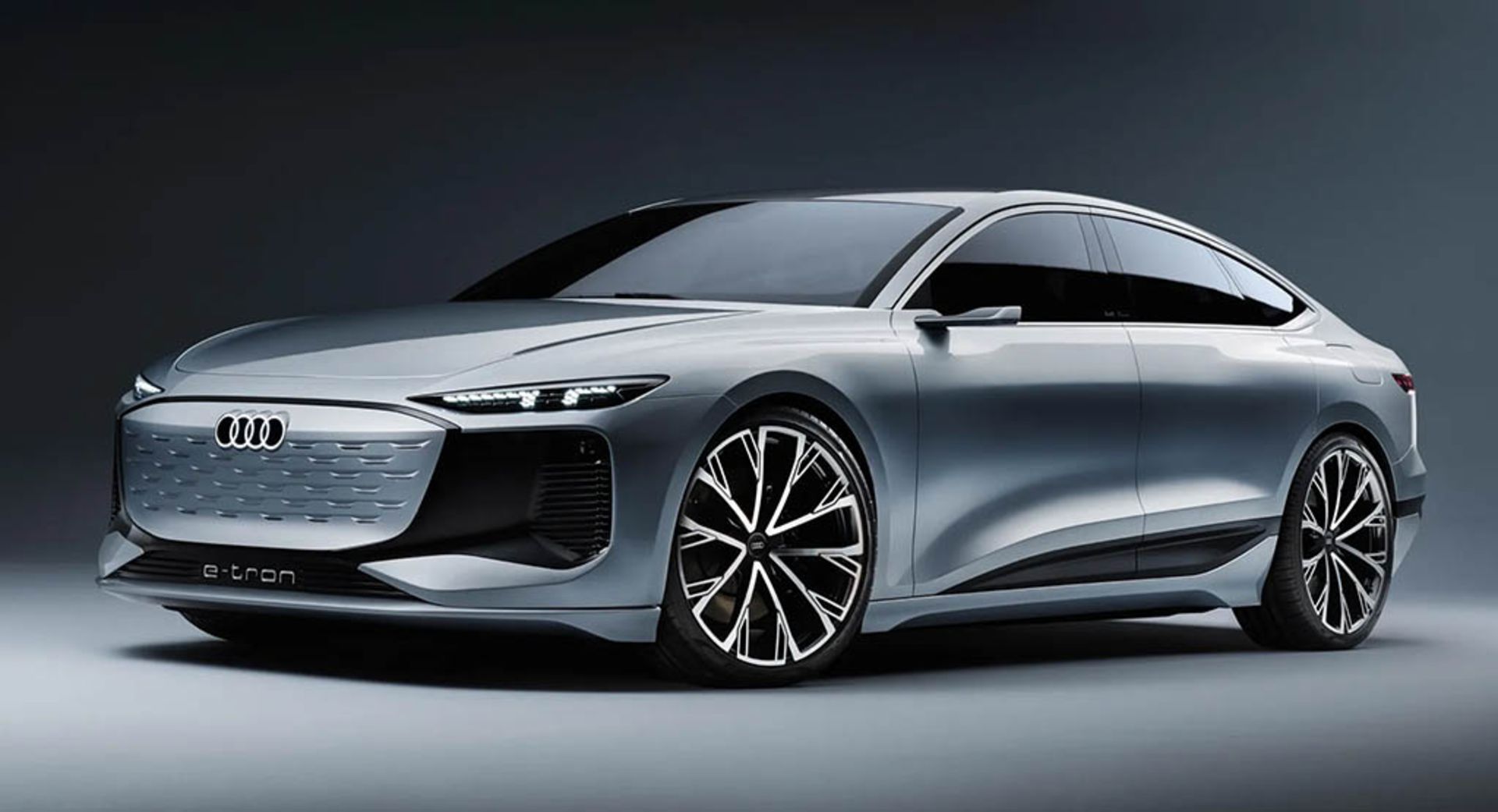 2021-Audi-A6-e-tron-concept-14