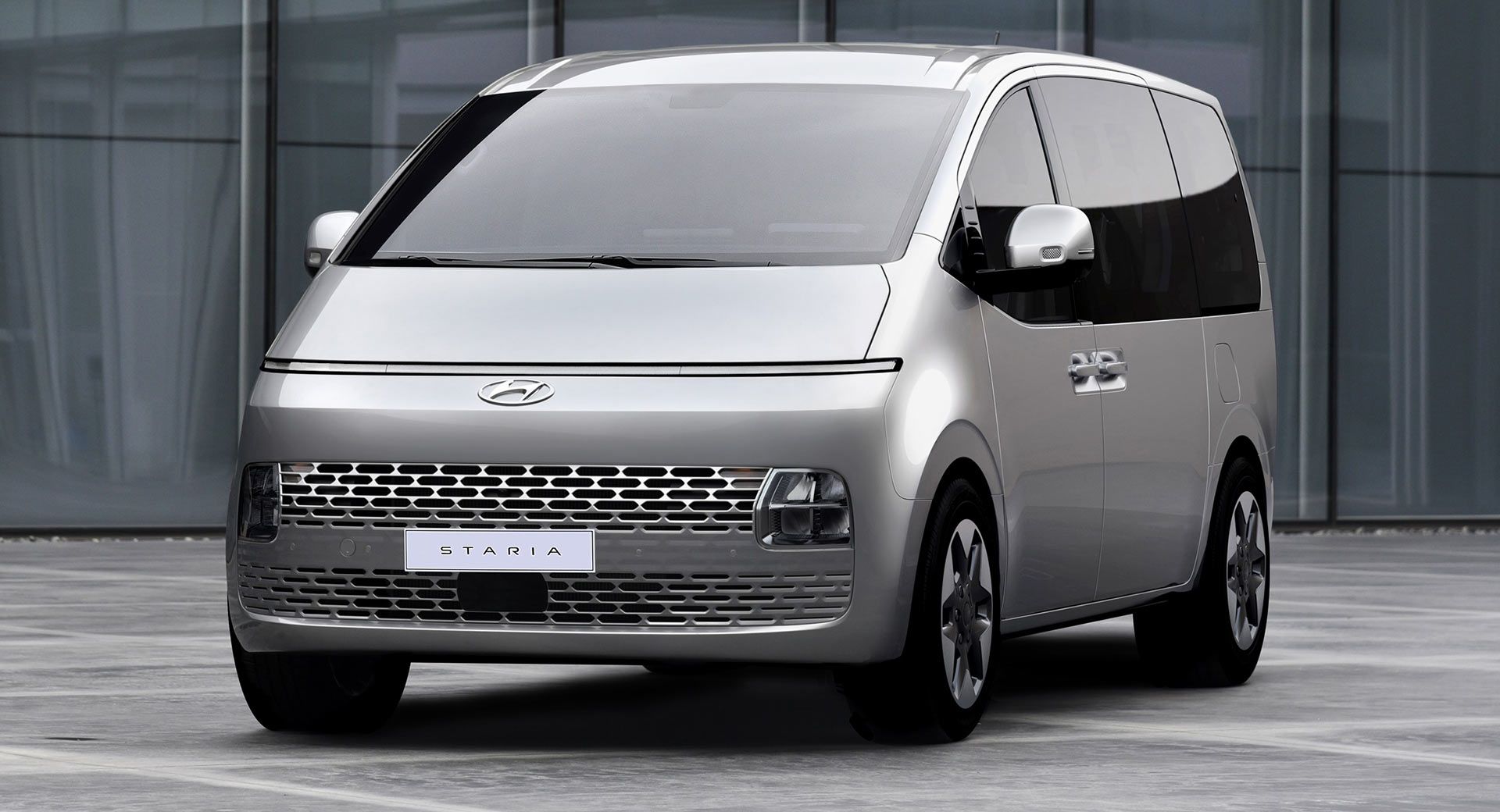 Hyundai-Staria-1a