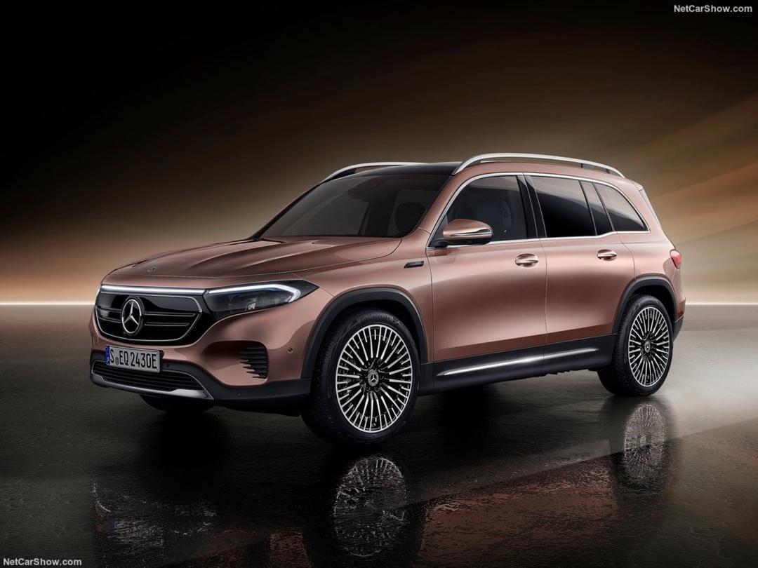 Mercedes-Benz-EQB-2022-1024-1c