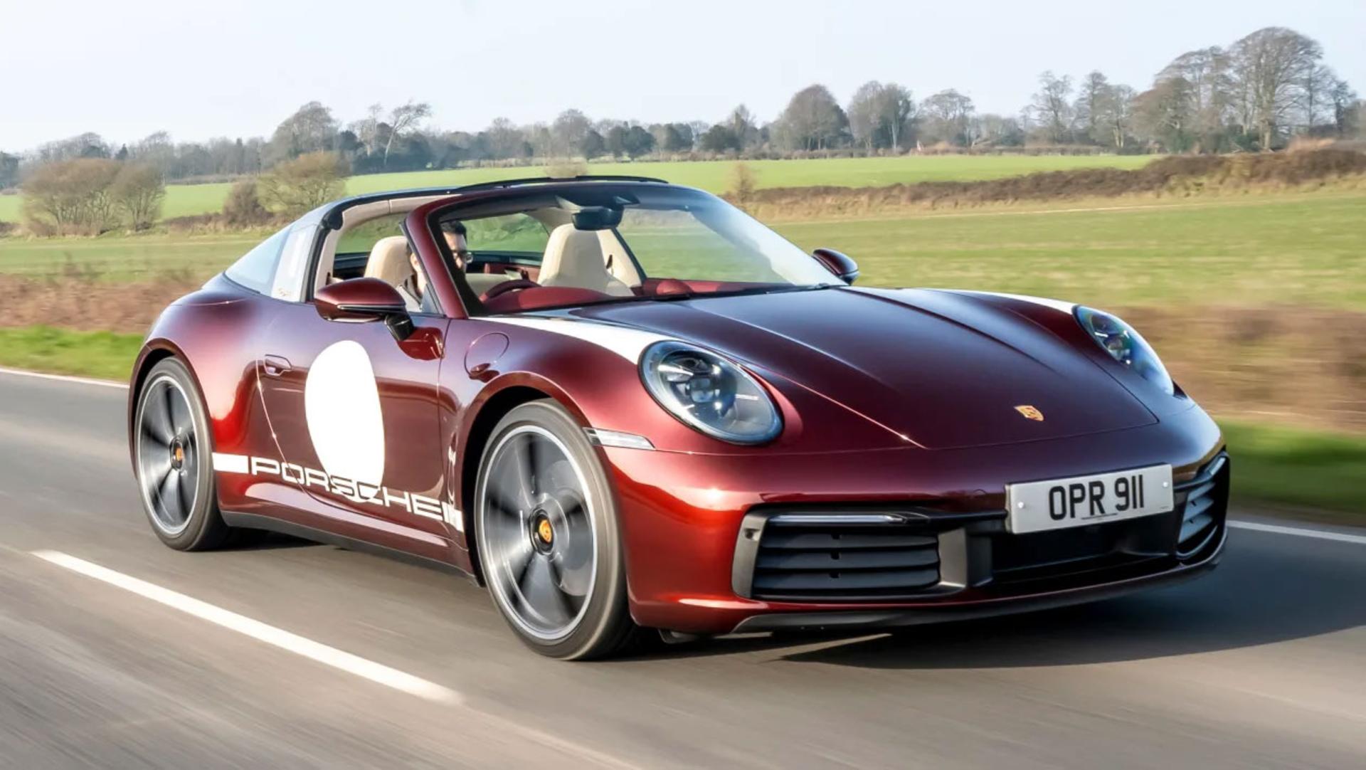 Porsche-911-Targa-4S-Heritage-Design-Edition-21