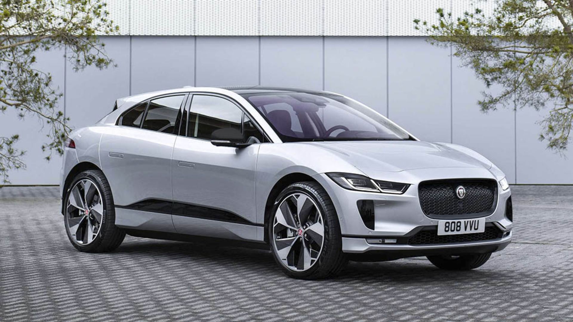 jaguar-i-pace-black-2021