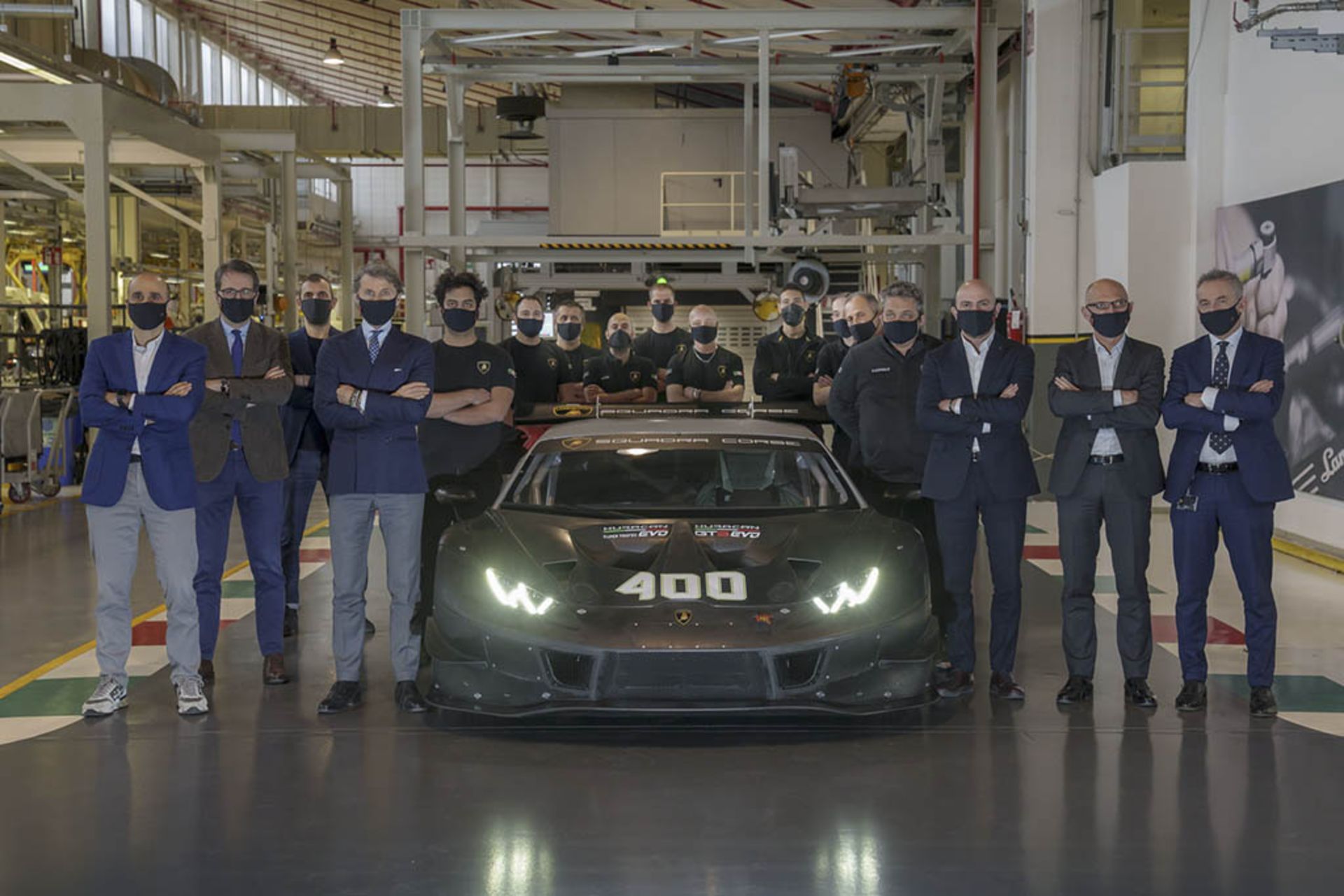 lamborghini-huracan-gt3-racer-production-milestone-4