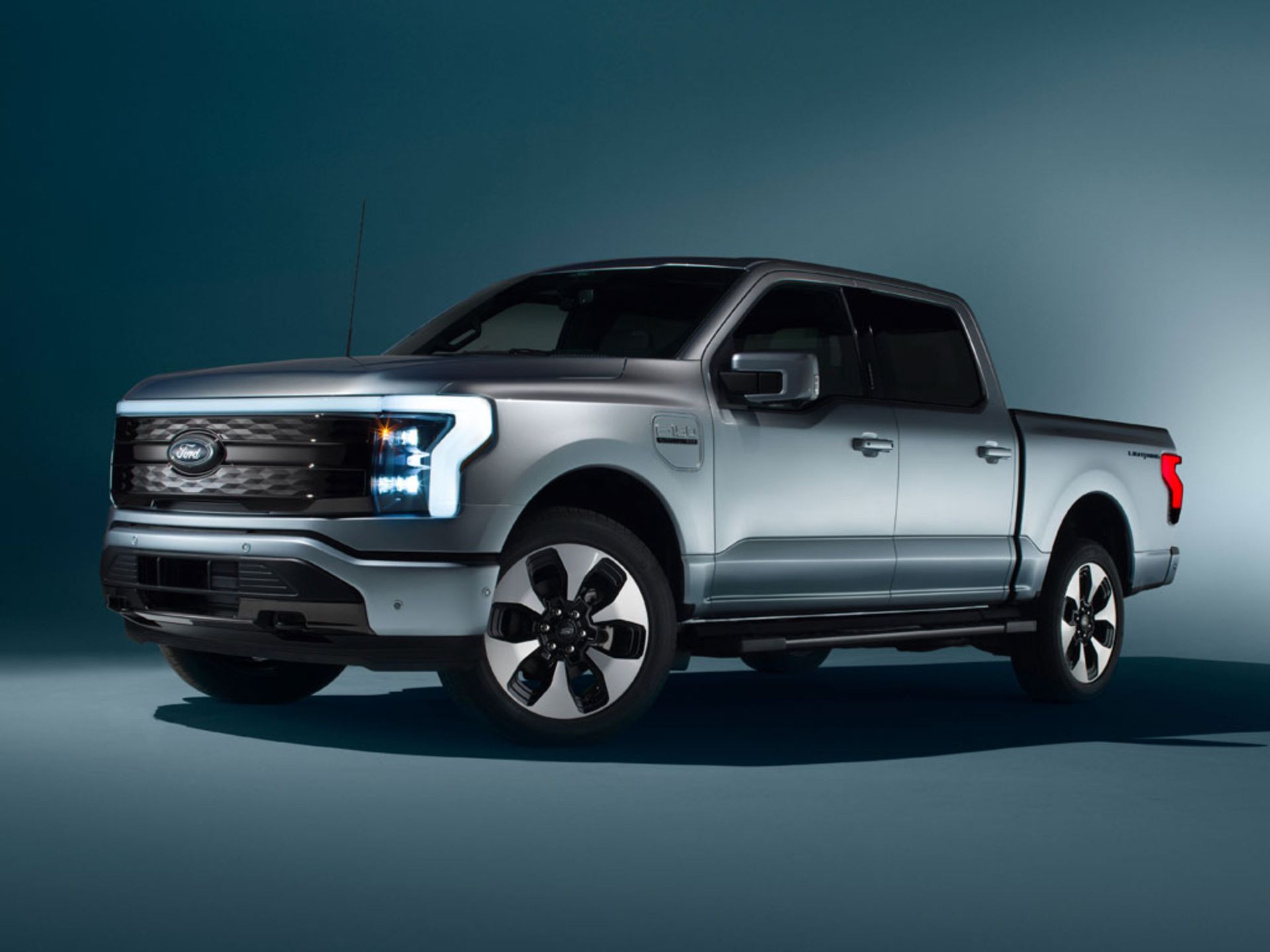 Ford-F-150-Lightning-4