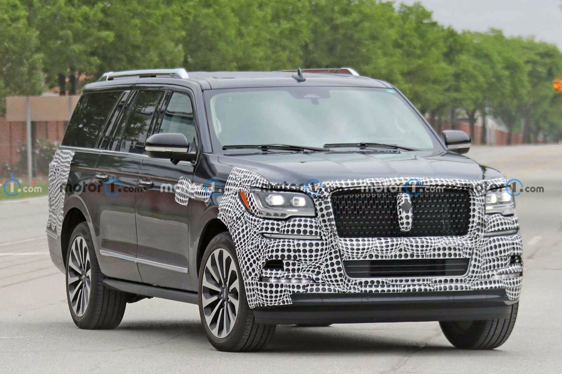 Lincoln-Navigator-1