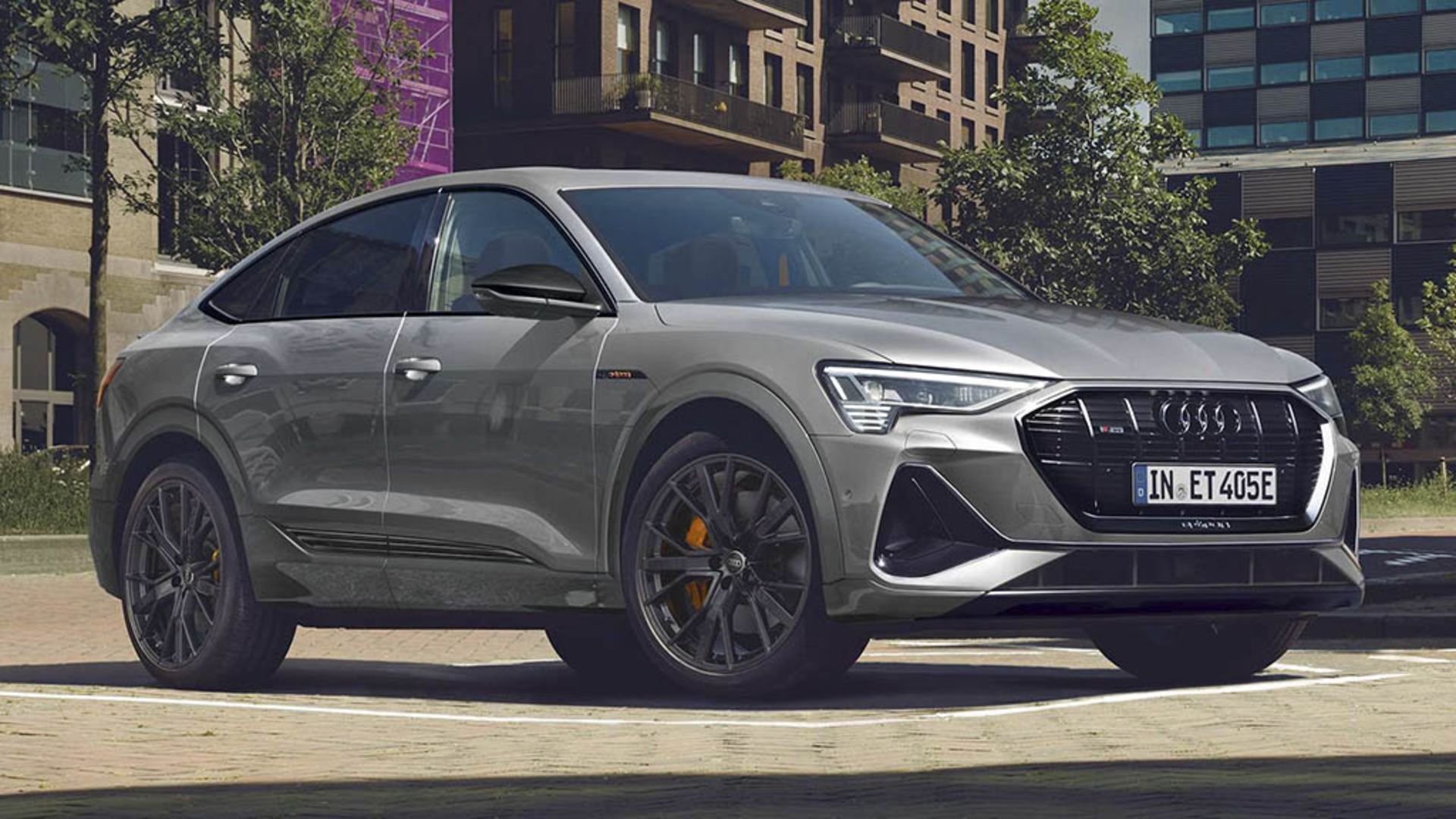 audi-e-tron-sportback-black-edition