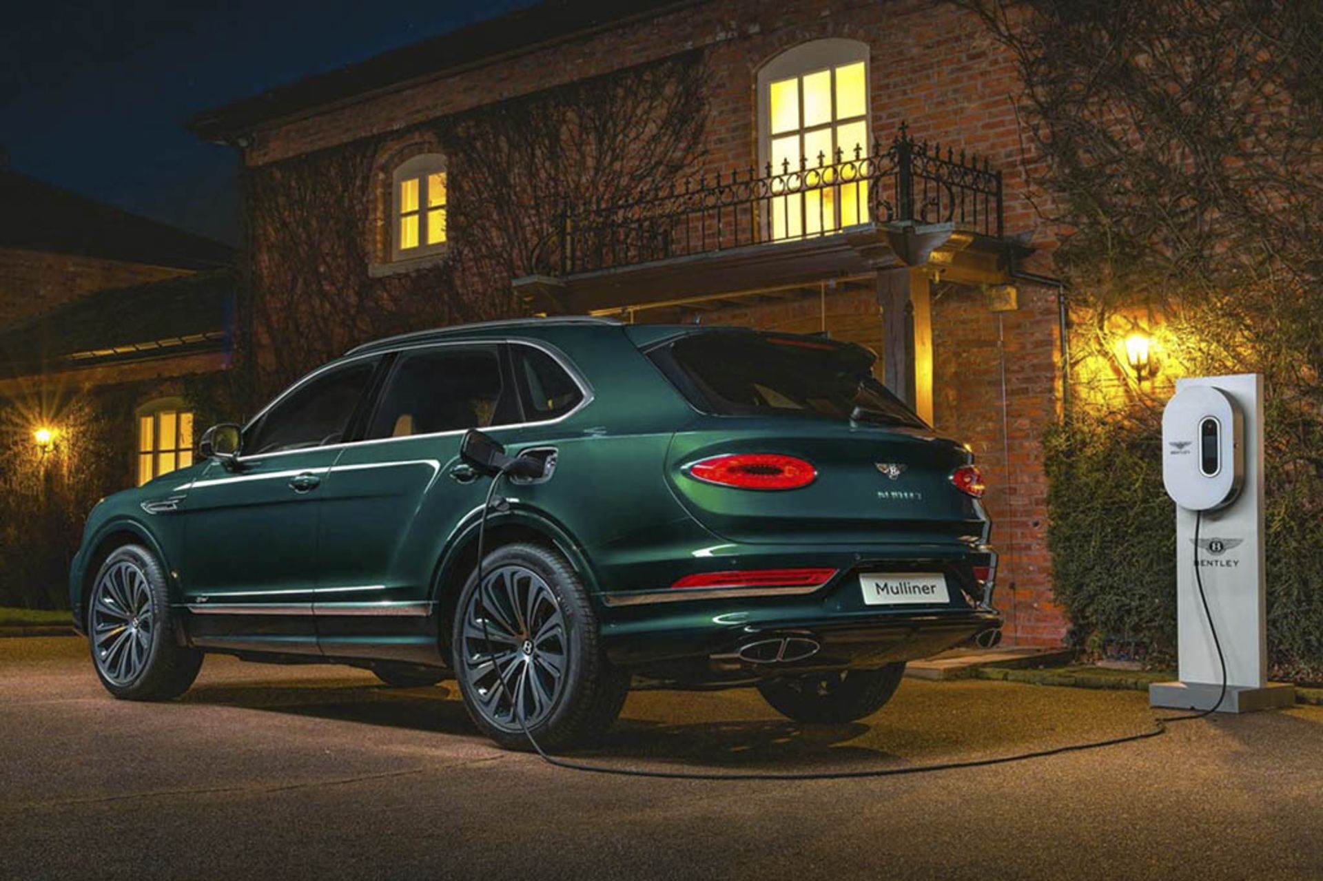 bentley_electricsuv_101