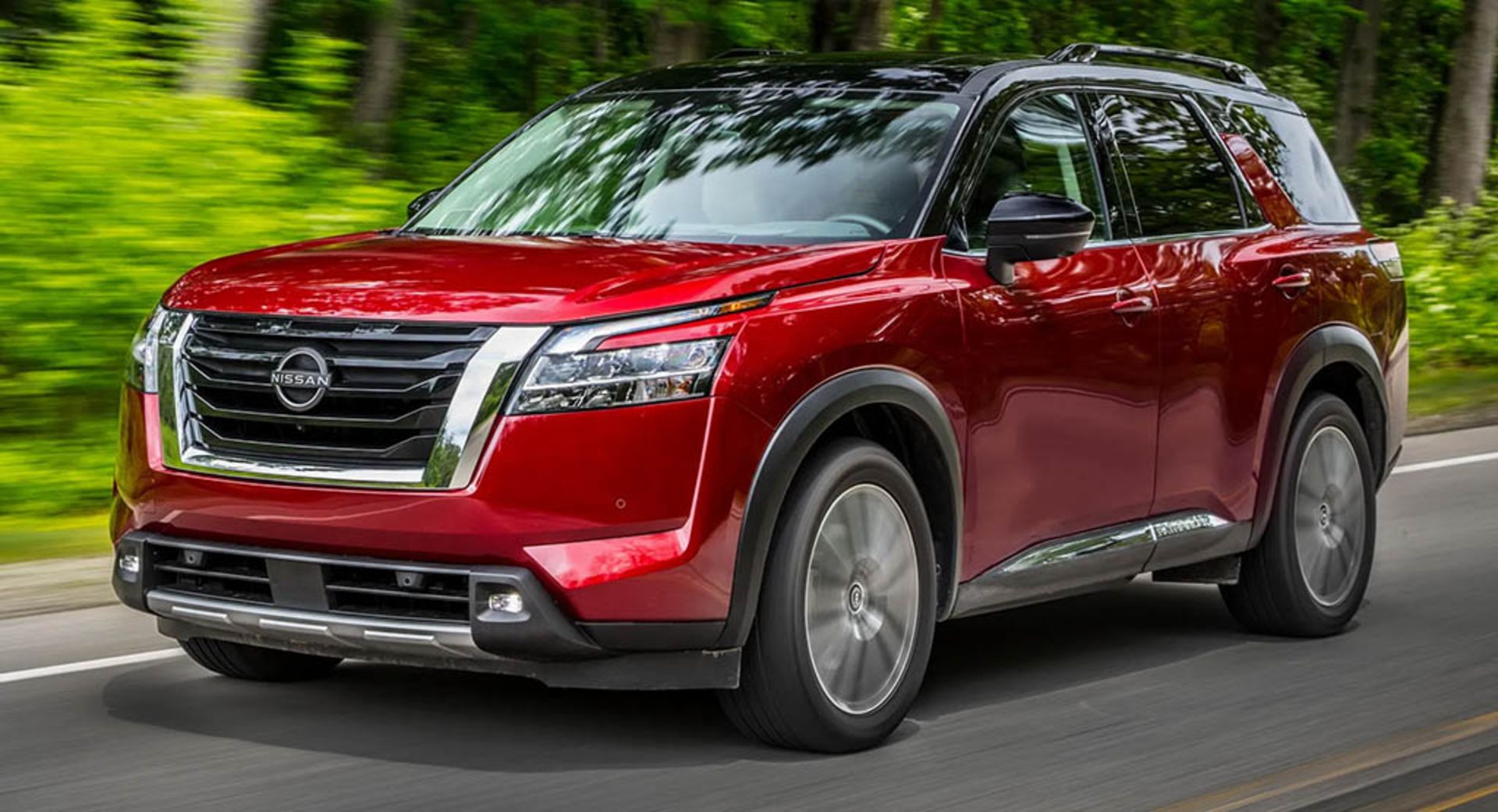 2022-Nissan-Pathfinder-00