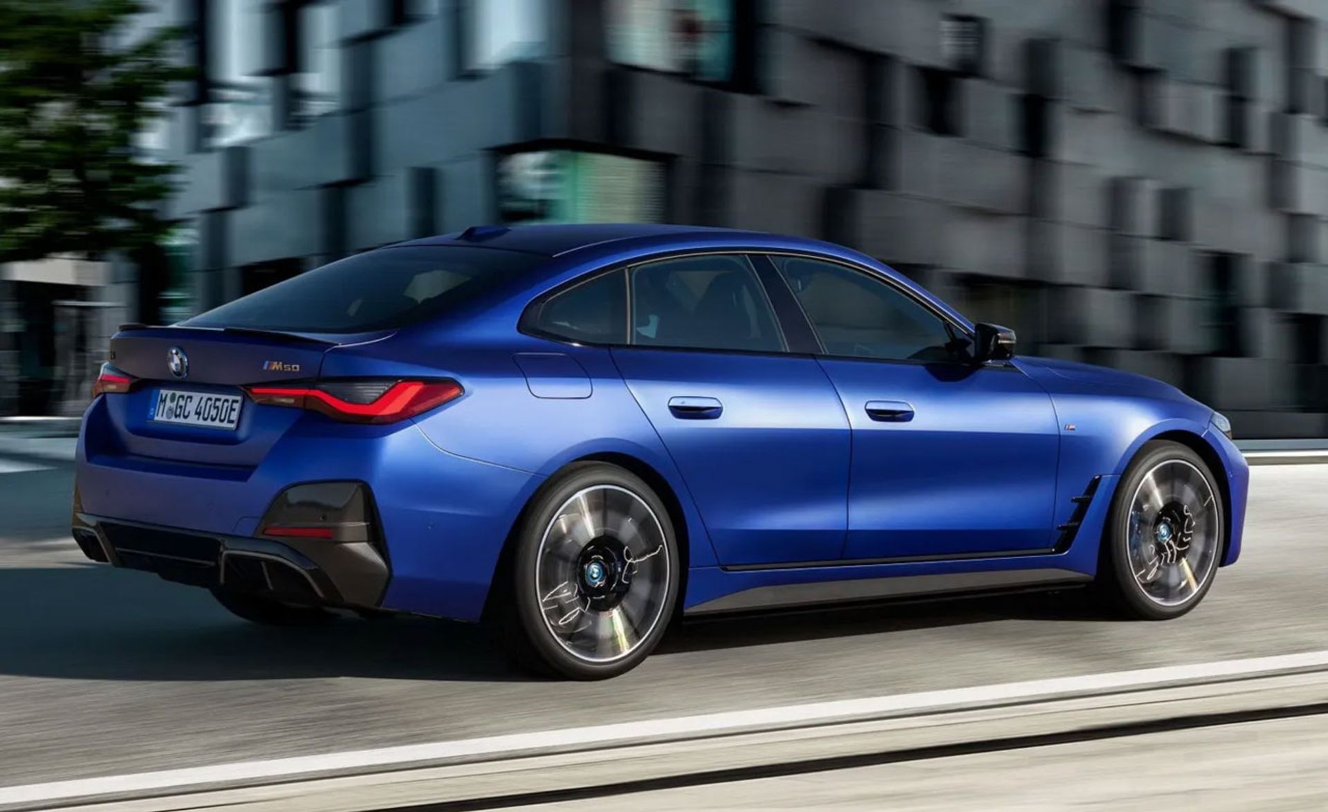 BMW-i4-M50-6-1