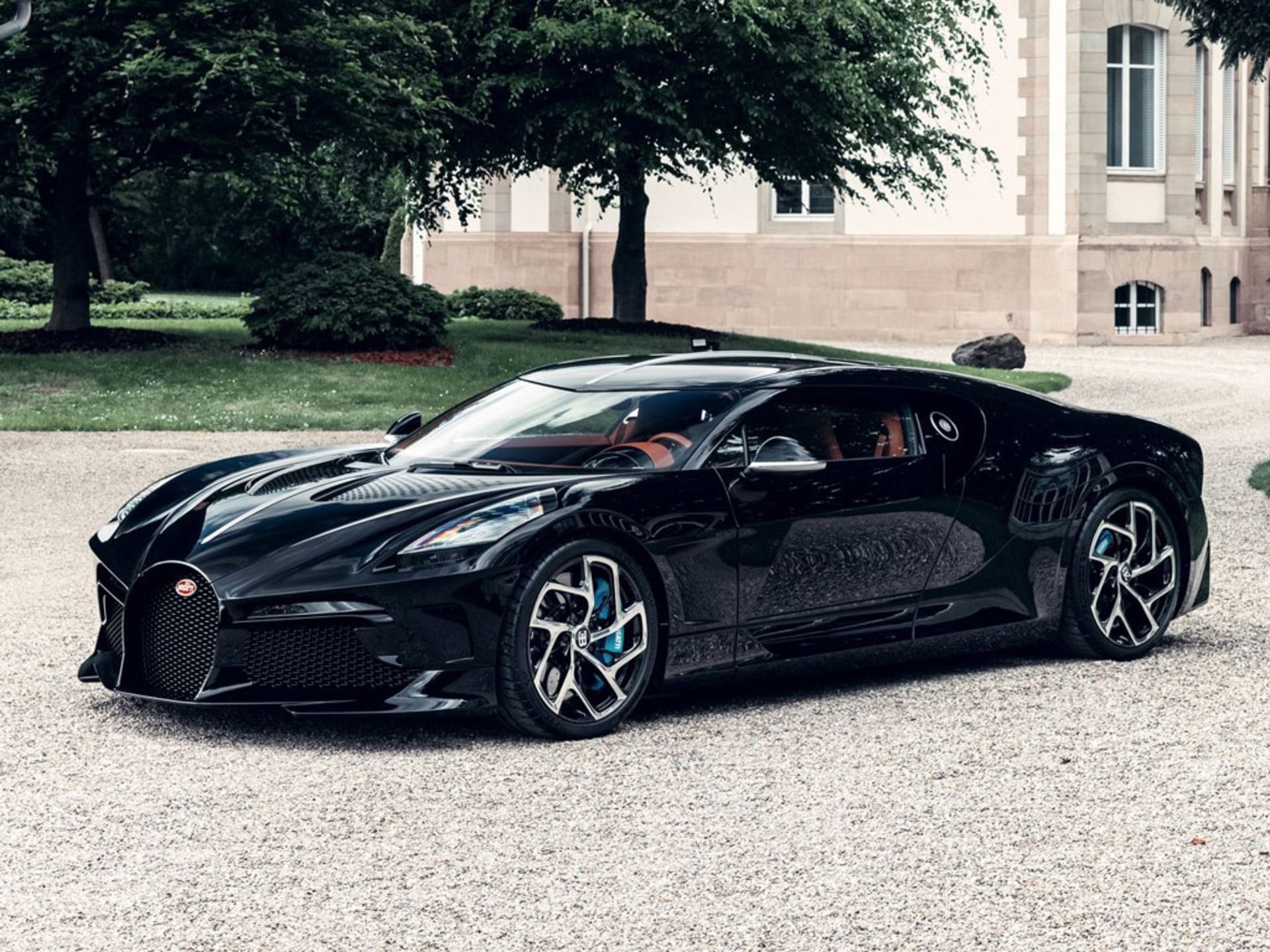 Bugatti-La_Voiture_Noire-1