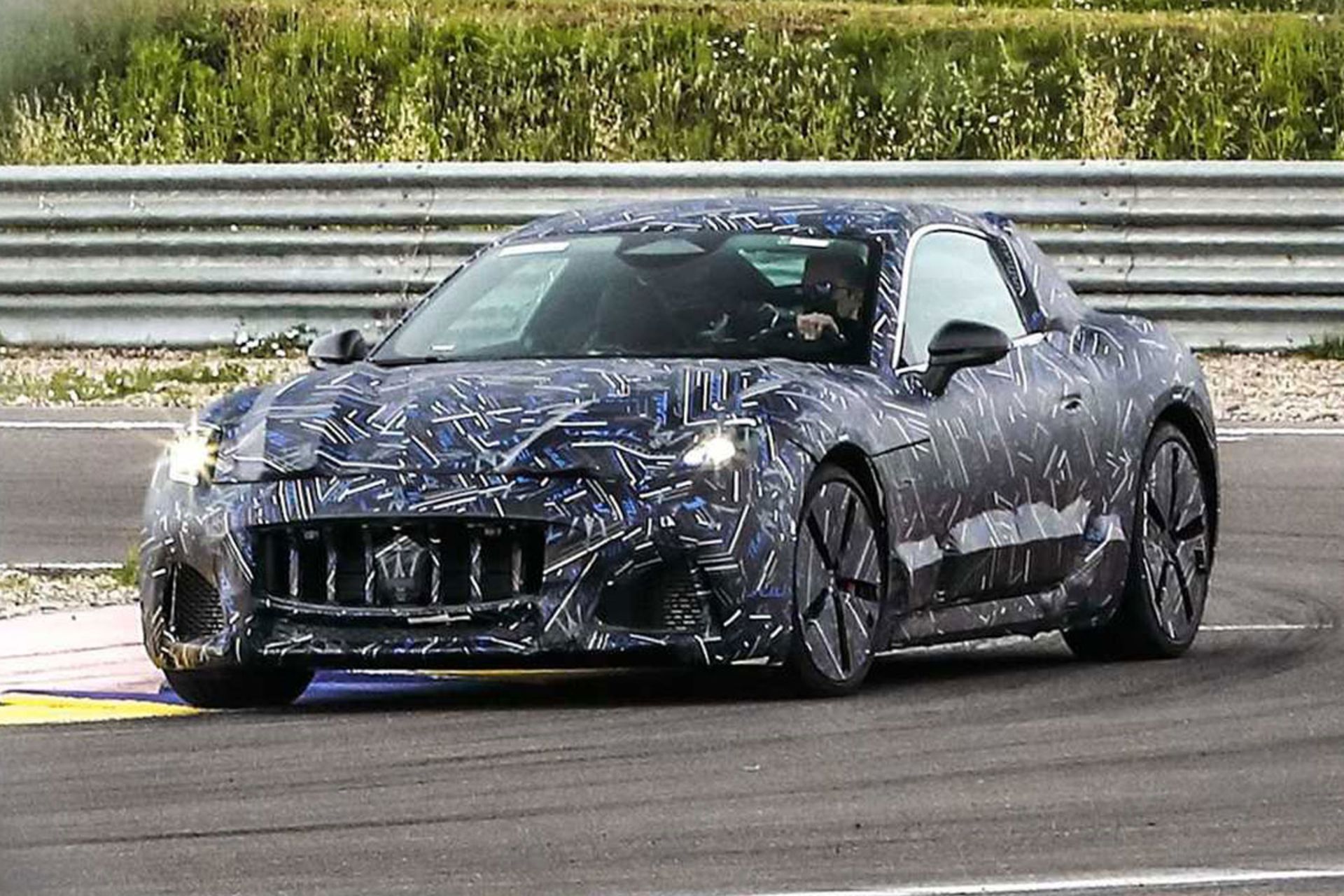 Maserati-GranTurismo-1