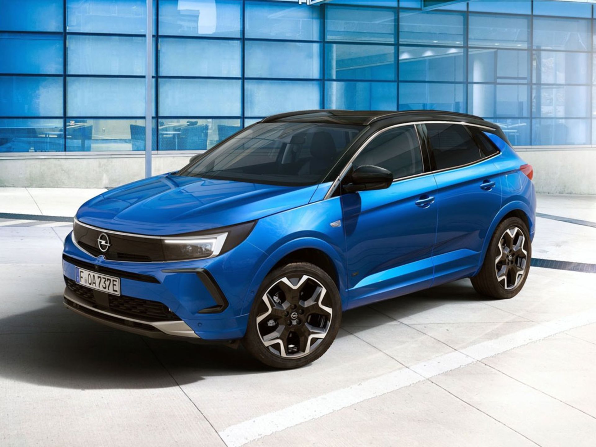 Opel-Grandland-2022-1600-02