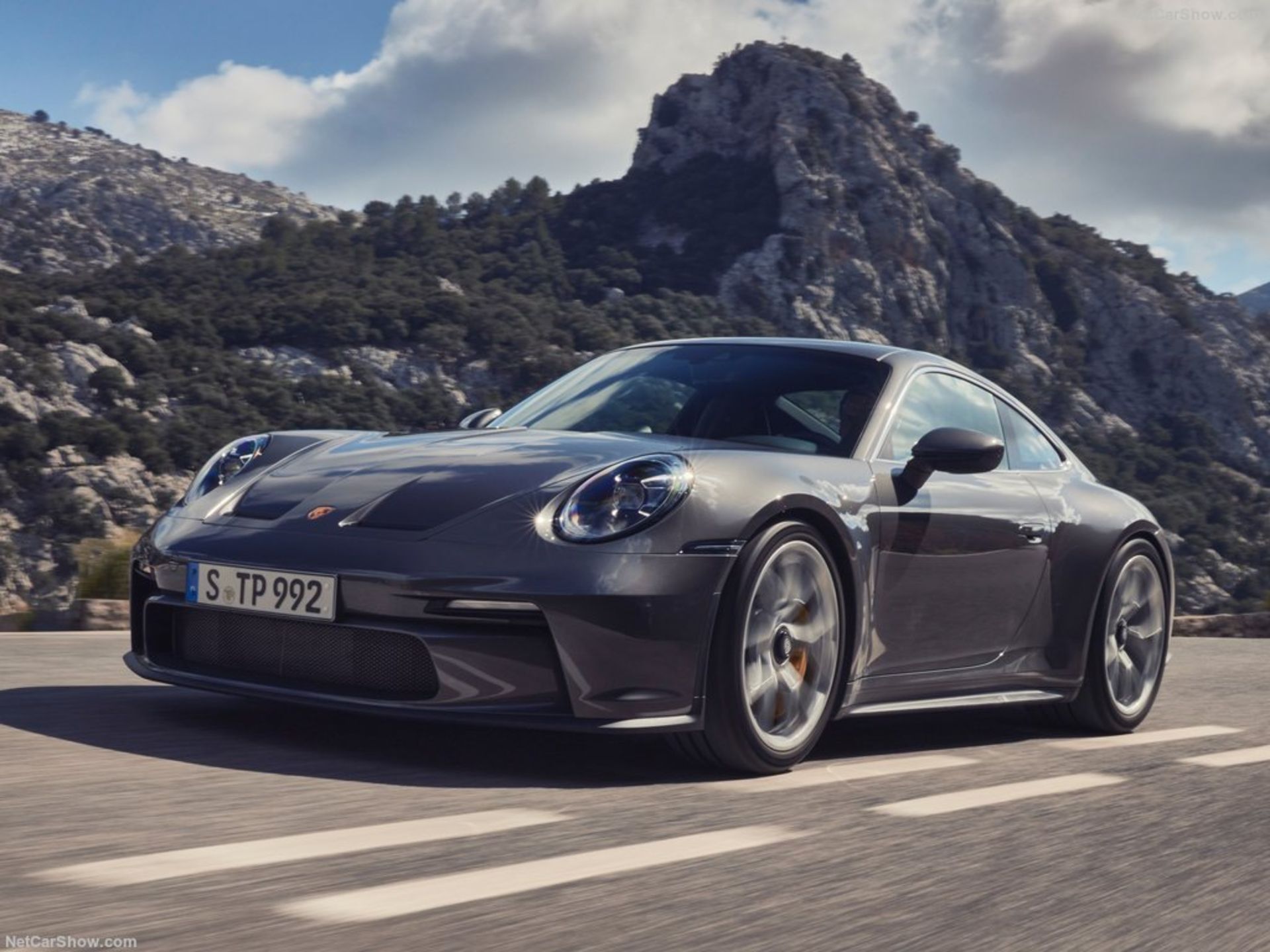 Porsche-911_GT3_Touring-2022-1024-01