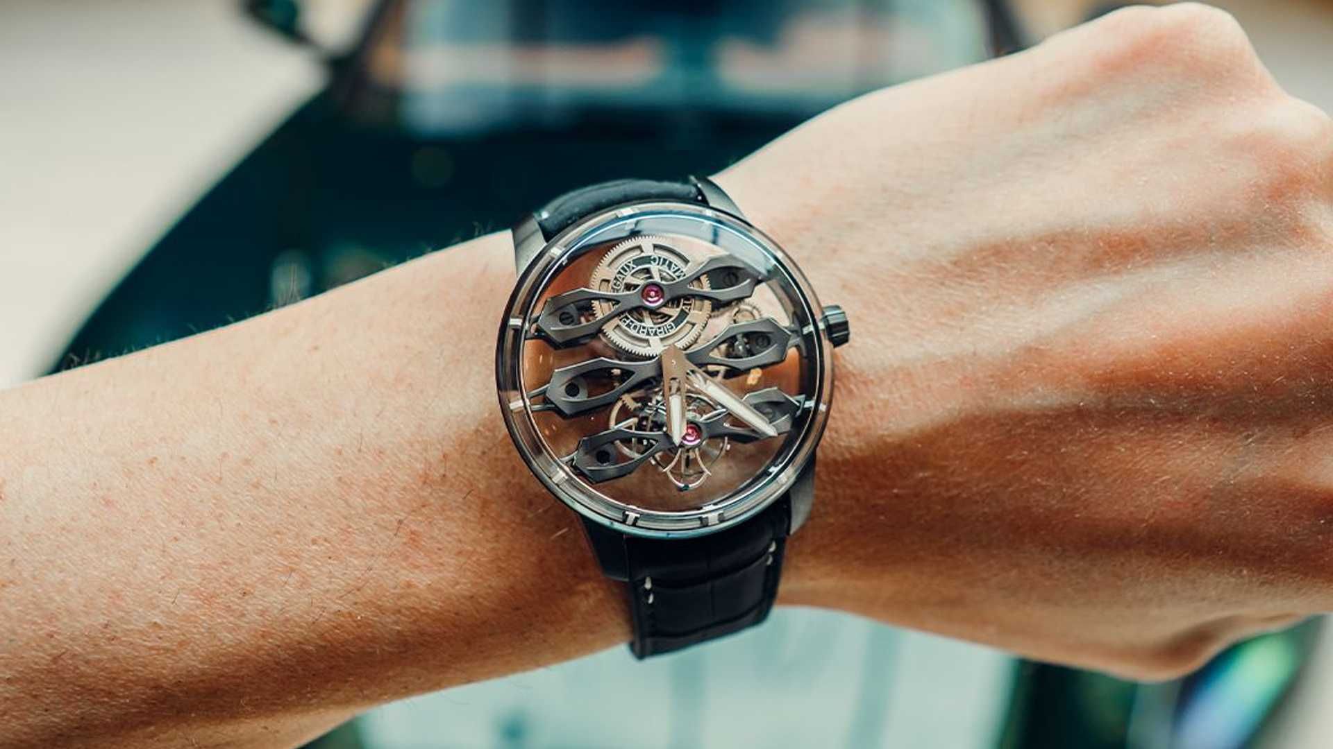girard-perregaux-and-aston-martin-tourbillon-with-three-flying-bridges-aston-martin-edition-with-car