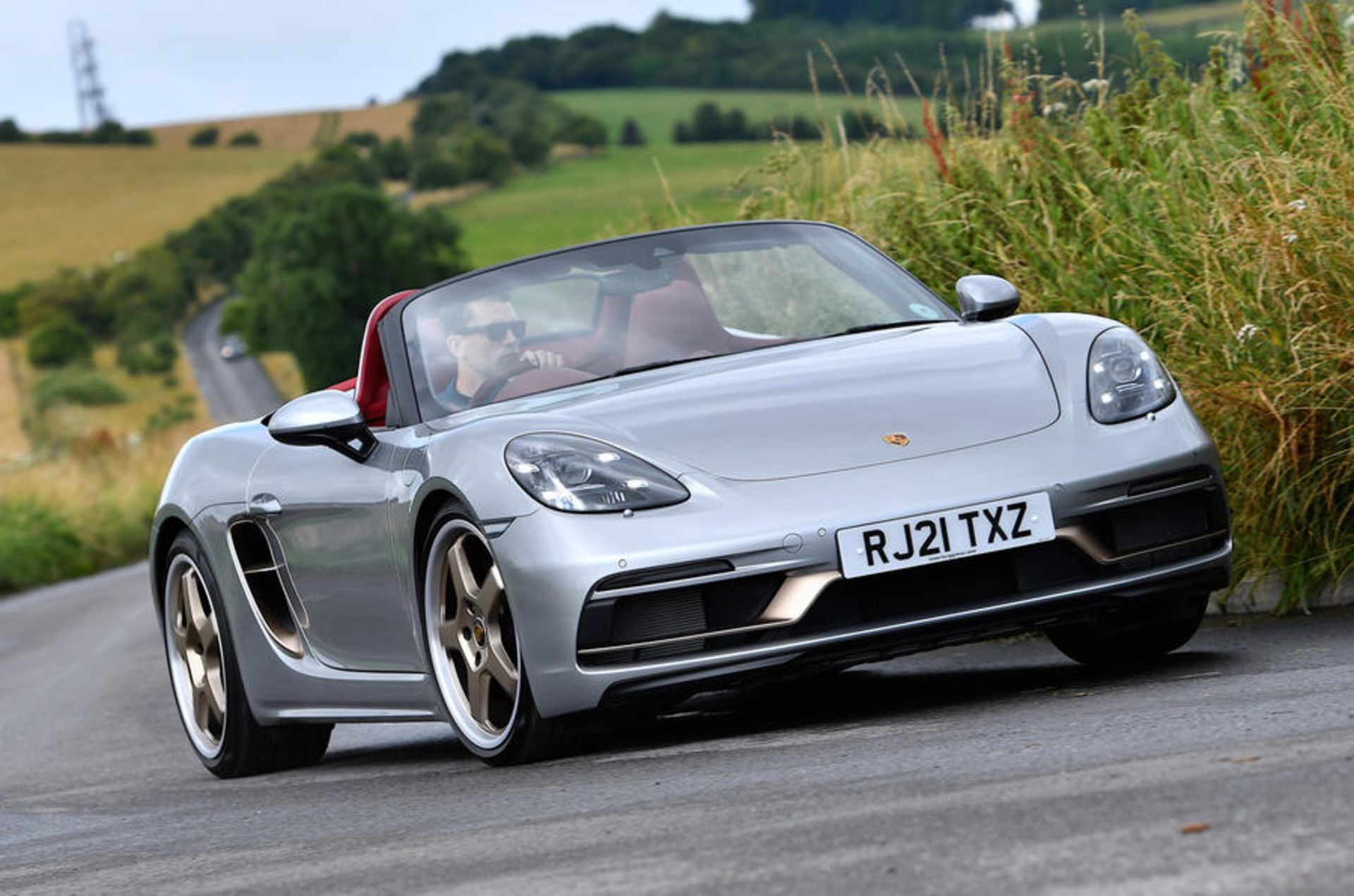 1-porsche-boxster-25-years-edition-2021-uk-fd-hero-front