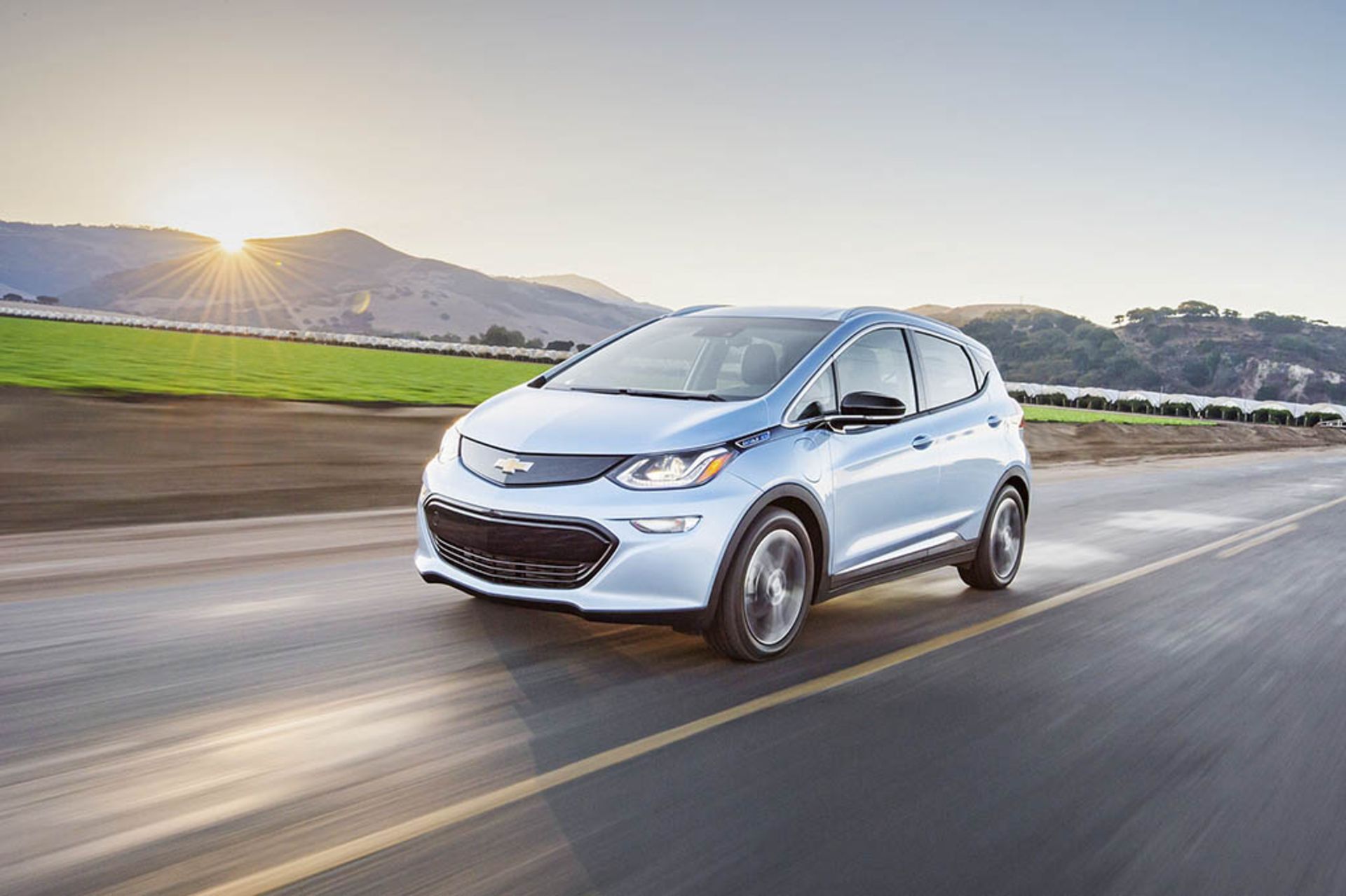 2017-Chevrolet-Bolt-1