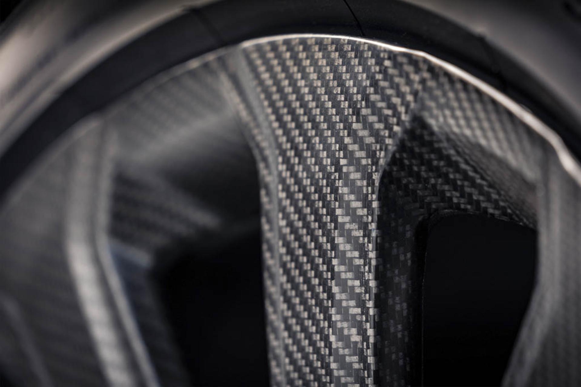 2022-Bentley-Bentayga-Carbon-Fiber-Wheels-5