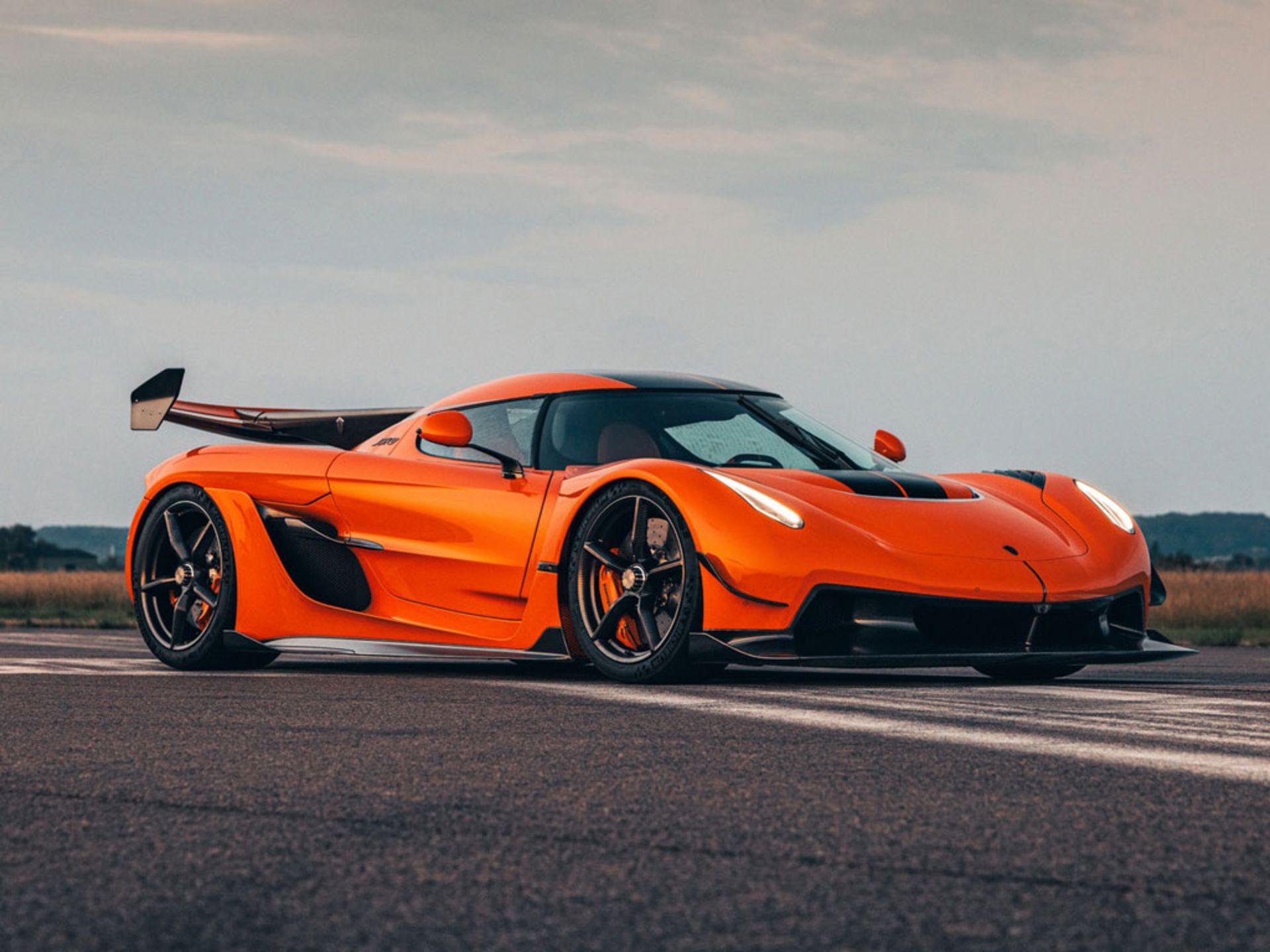 2022-Koenigsegg-Jesko-6