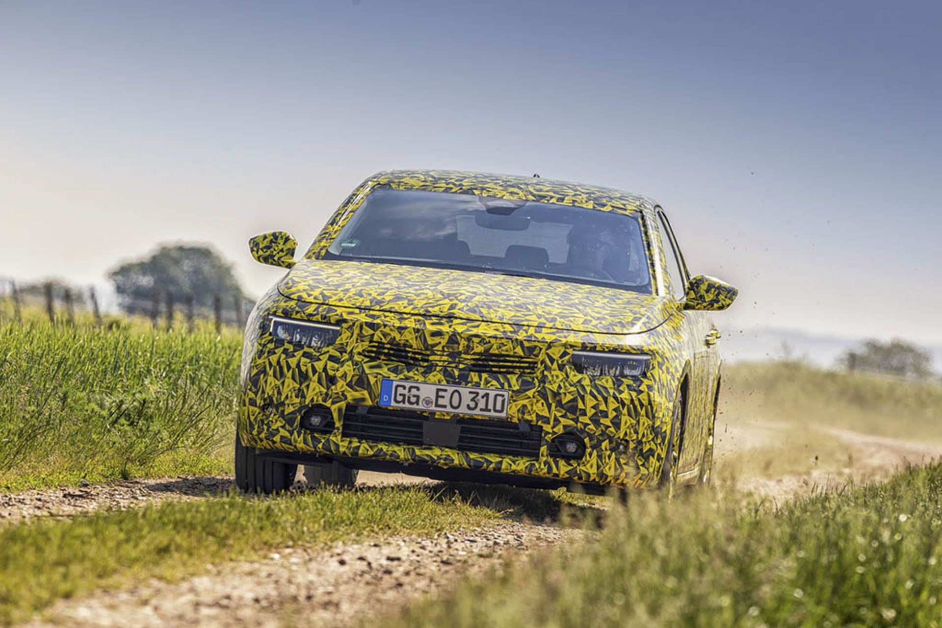 2022-Opel-Astra-camouflaged-prototype-5