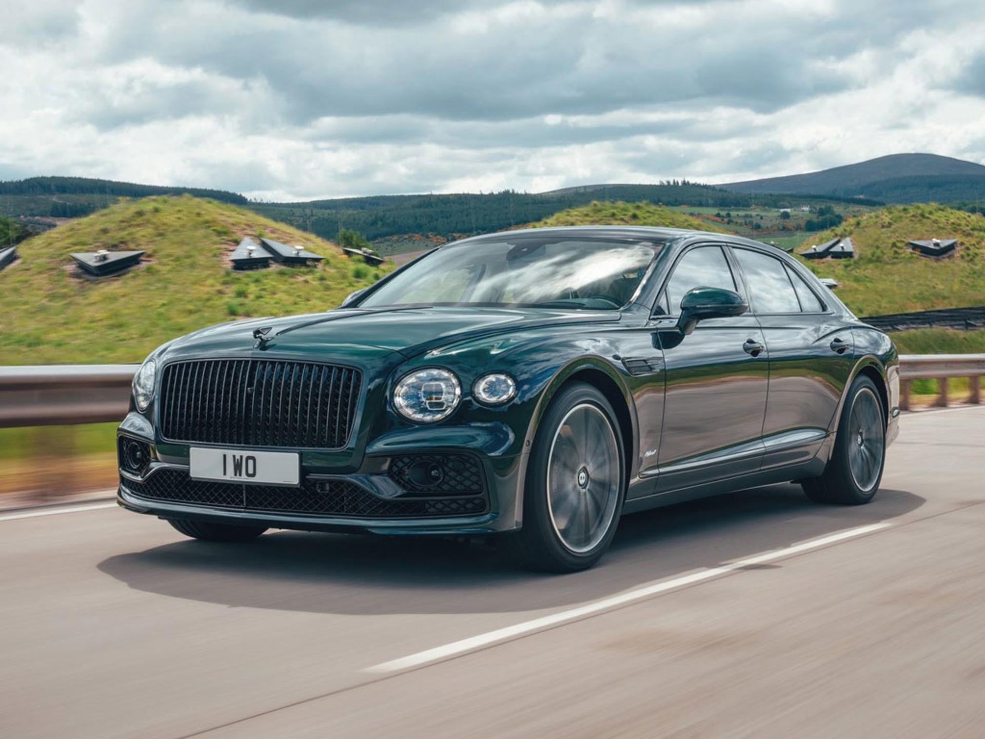 Bentley-Flying_Spur-2
