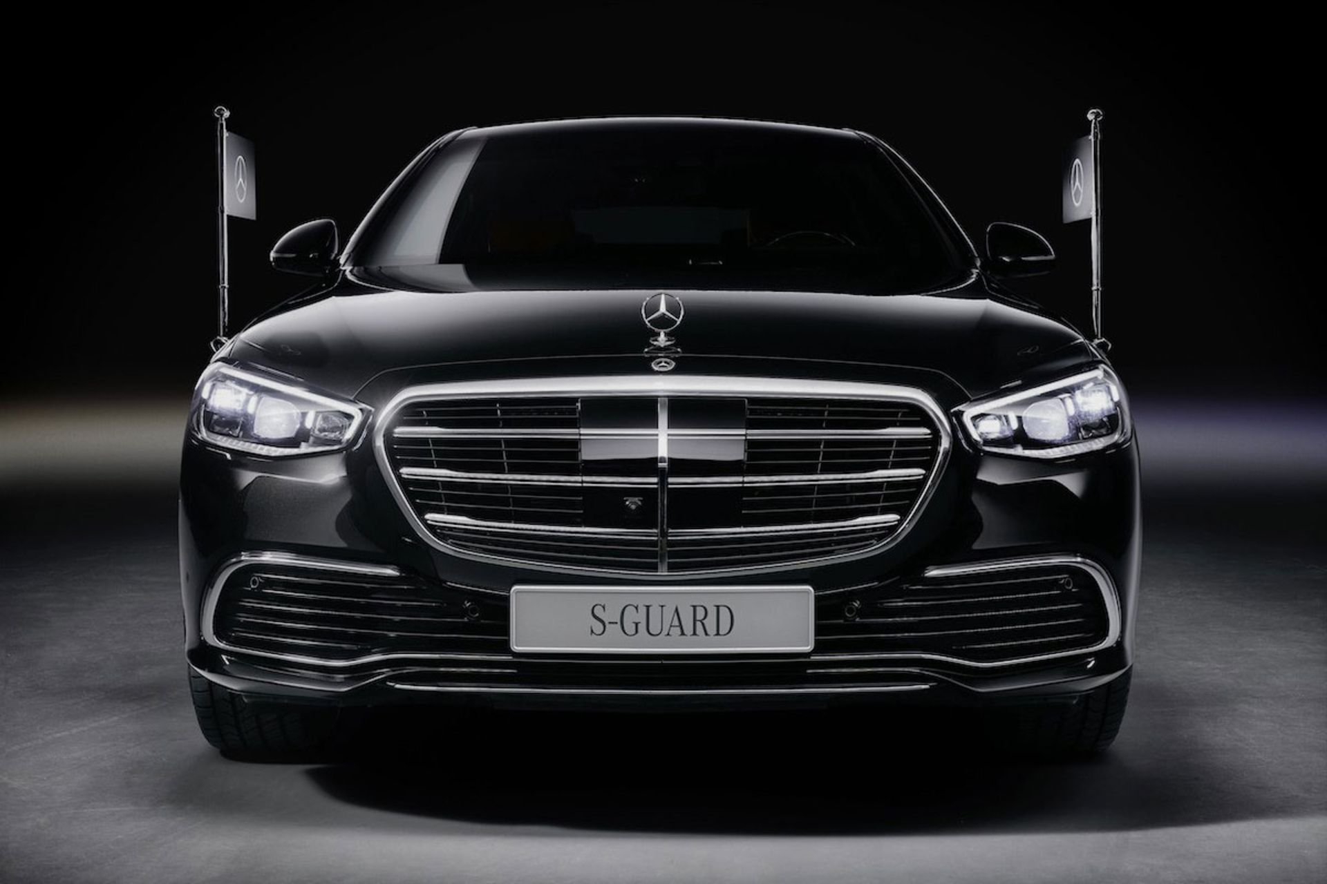 Mercedes-S680-Guard-3