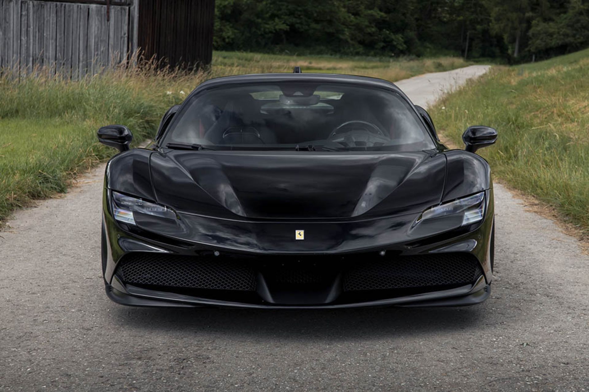 Novitec-Ferrari-SF90-8