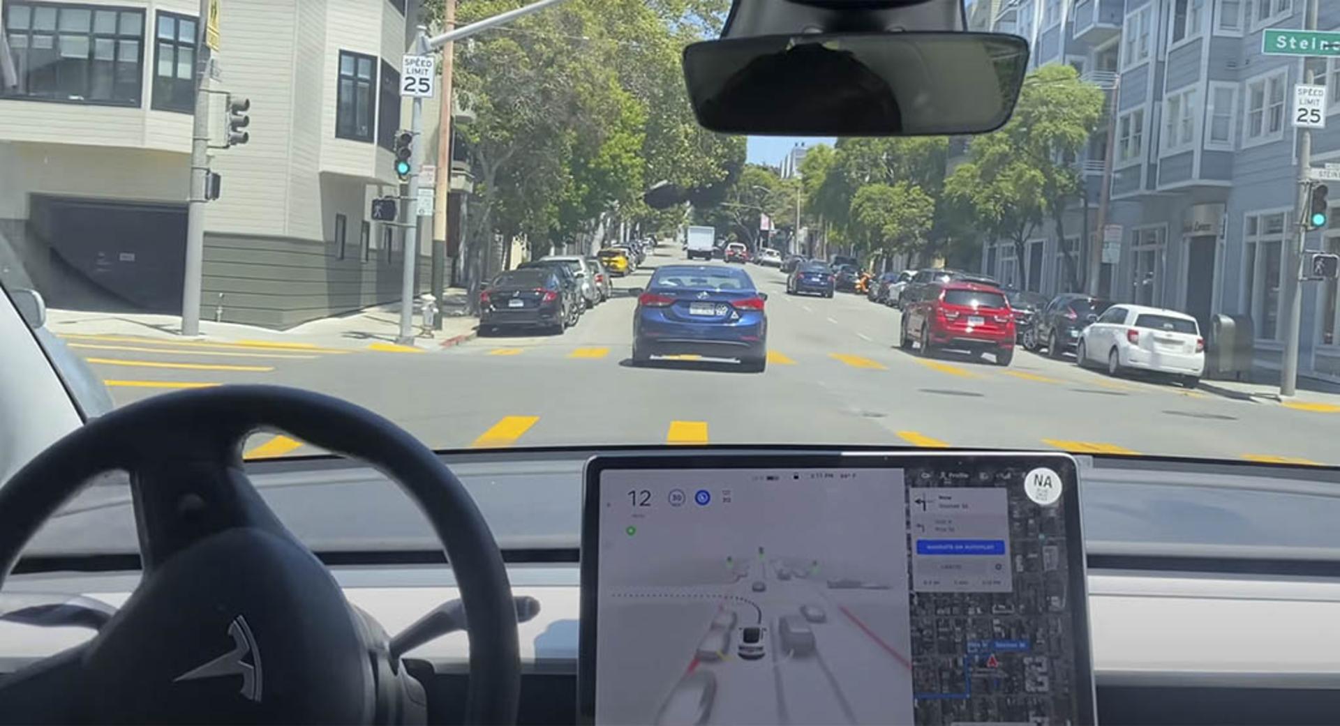 Tesla-Autonomous-2