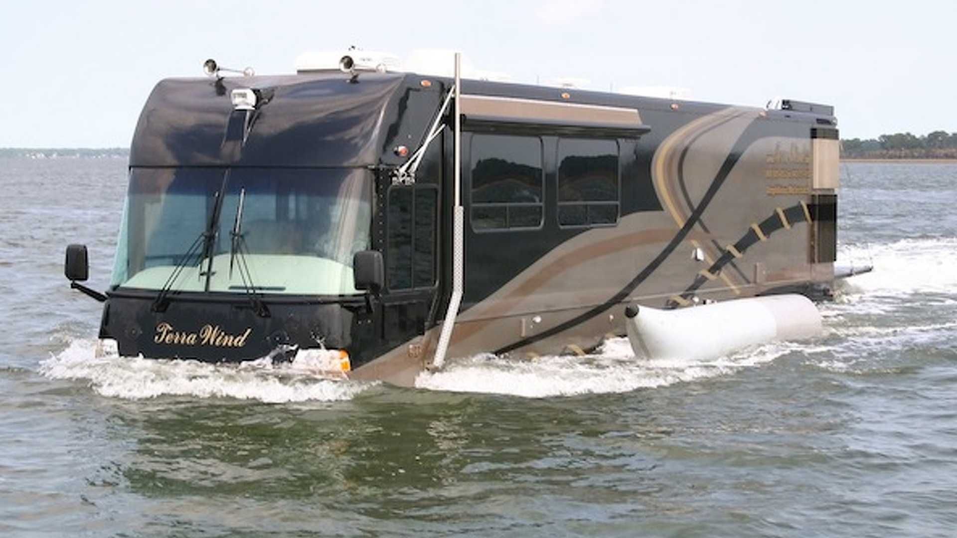 camper-anfibio