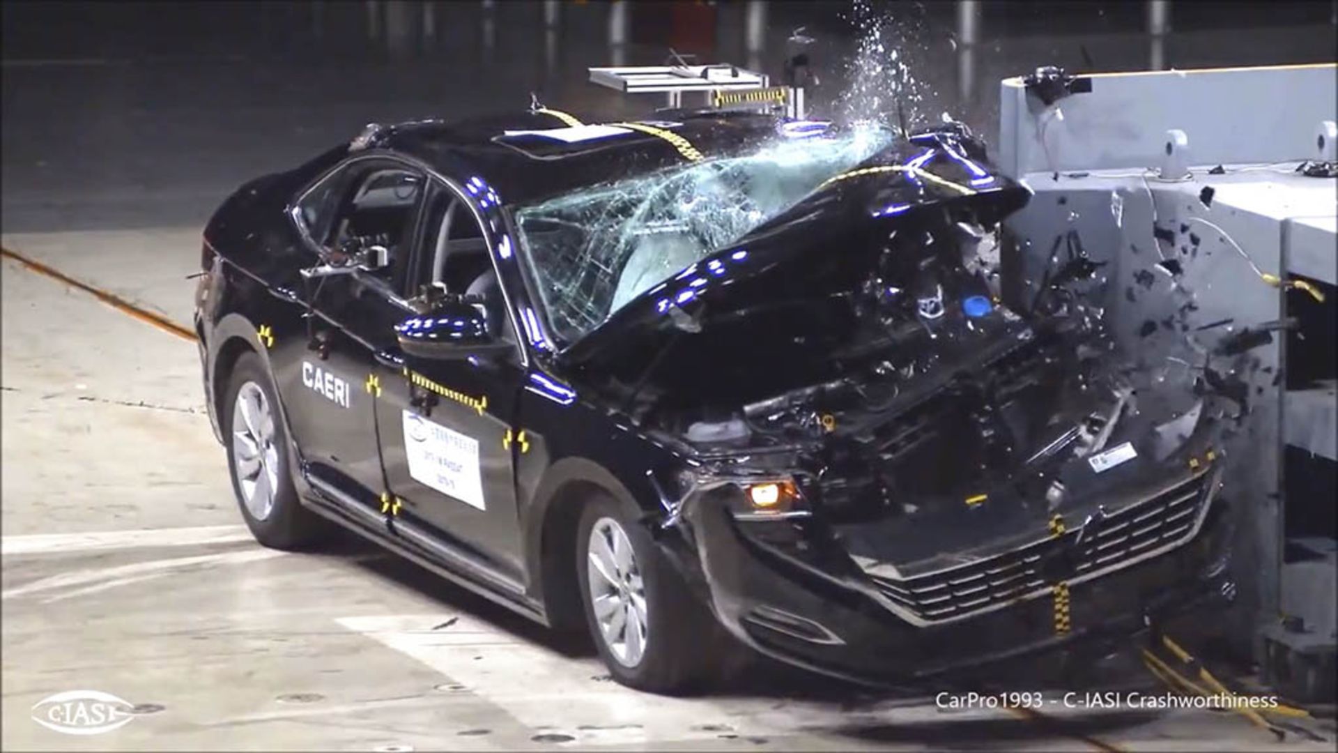 2019-2020 Volkswagen Passat C-IASI Crashworthiness Tests 4