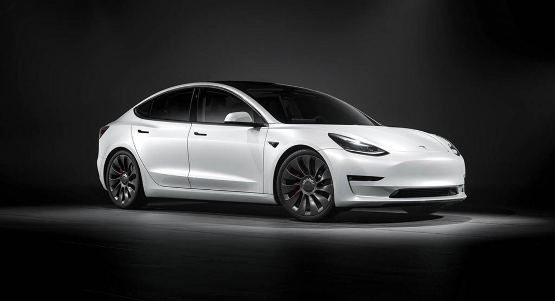 2020-Tesla-Model-3-3-1