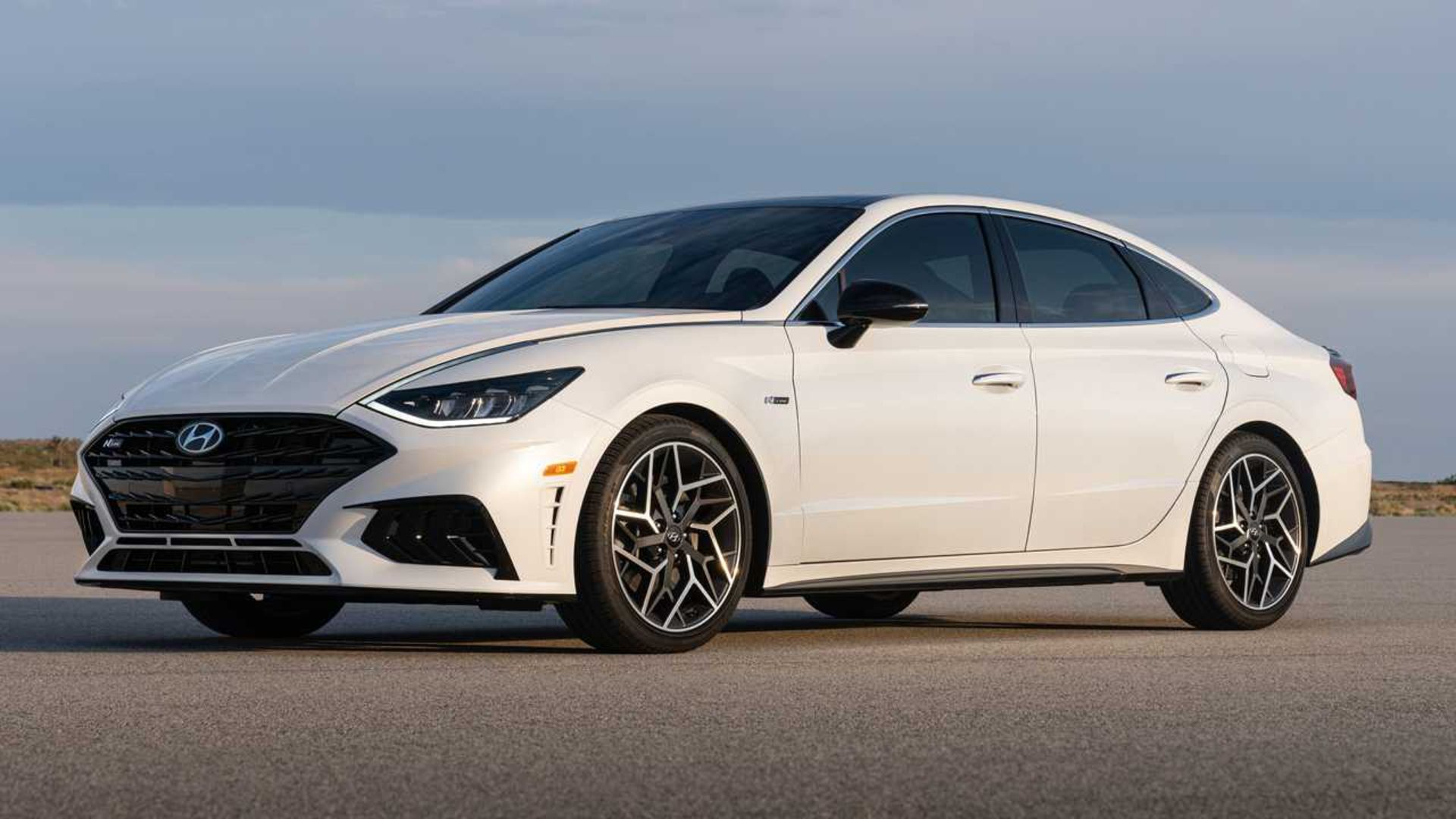 2021-hyundai-sonata-n-line-exterior-side