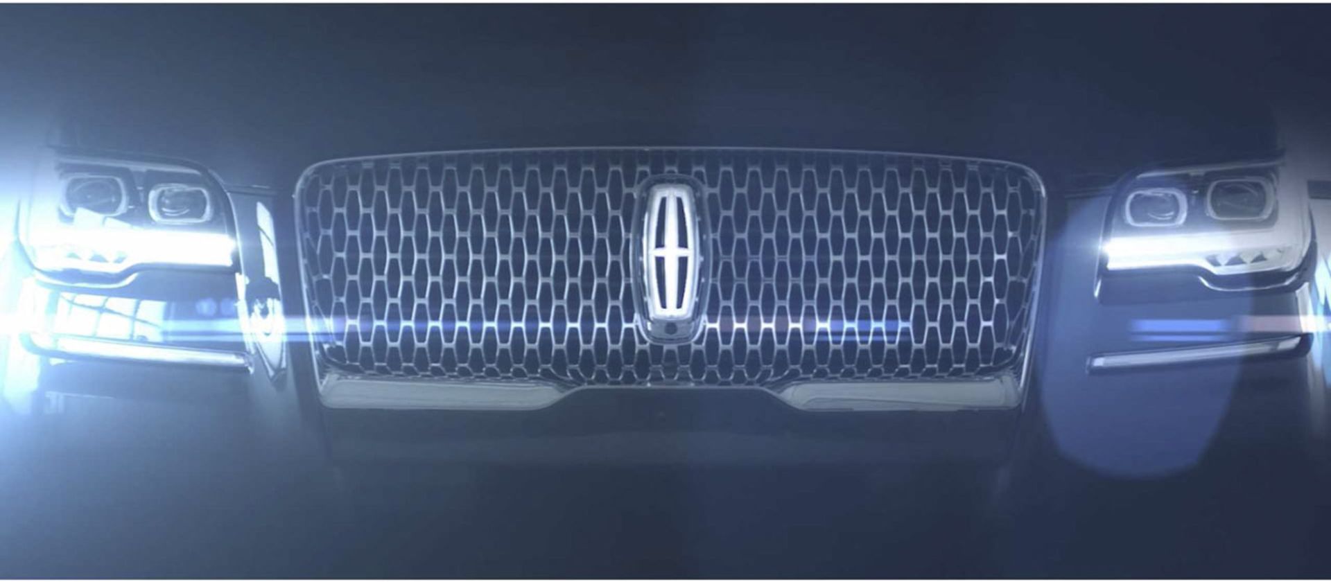 2022-lincoln-navigator-teaser-7